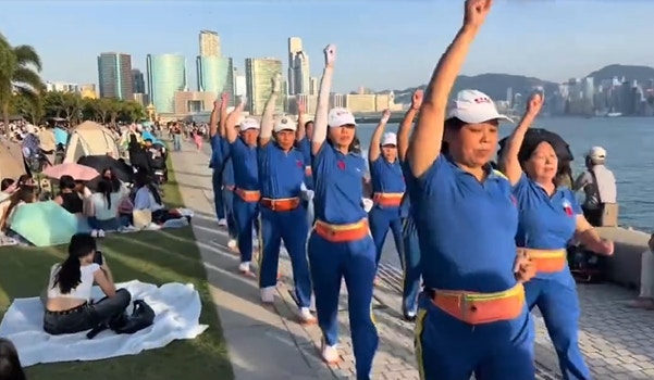 「暴走團」殺入香港。（影片截圖）