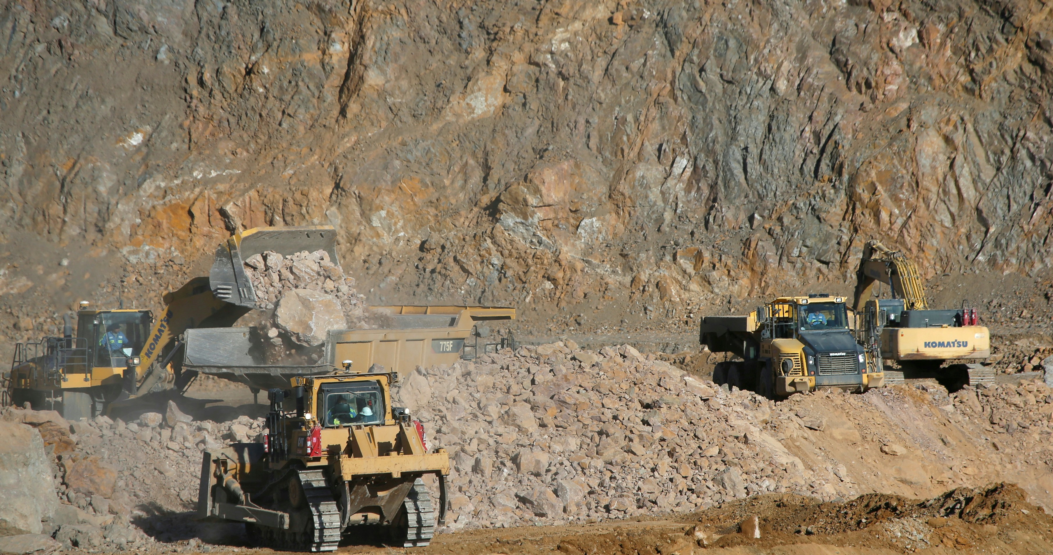 2020130գݣλâ͢˹Mountain PassMP MaterialsµϡV݆ʽbdCڌVʯb؛܇Reuters