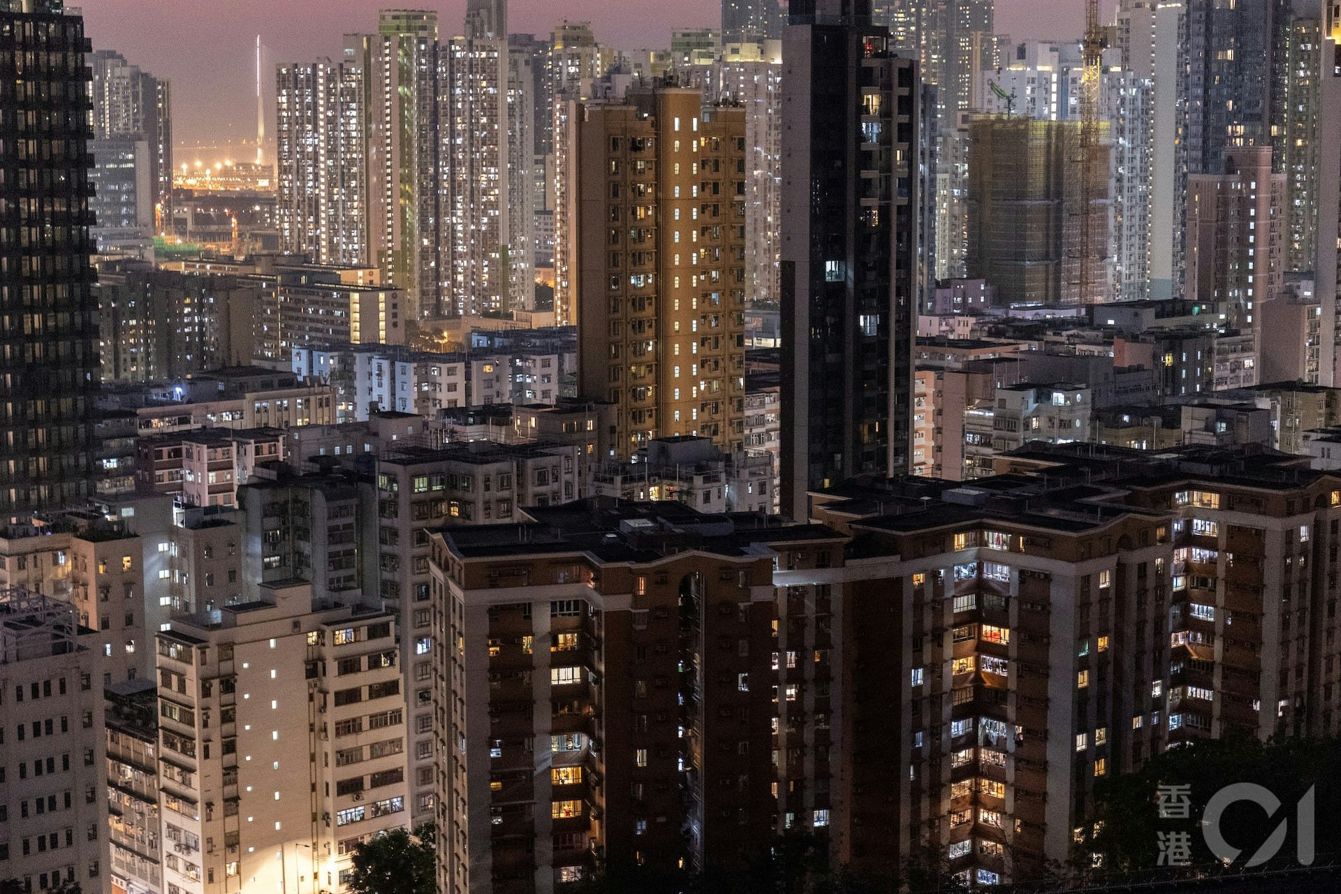 電費「明減實加」 環團倡尋廉價液化天然氣助燃料費續再往下調