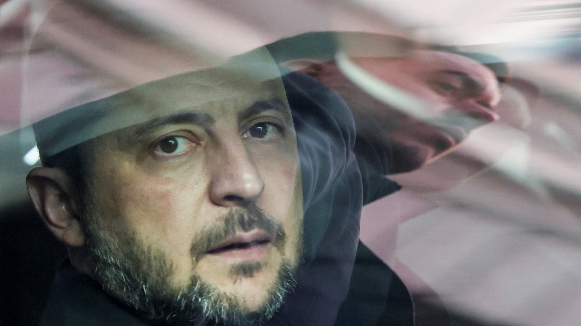 美俄傳密談和平計劃 貪腐案席捲澤連斯基 烏克蘭捱不到2026?