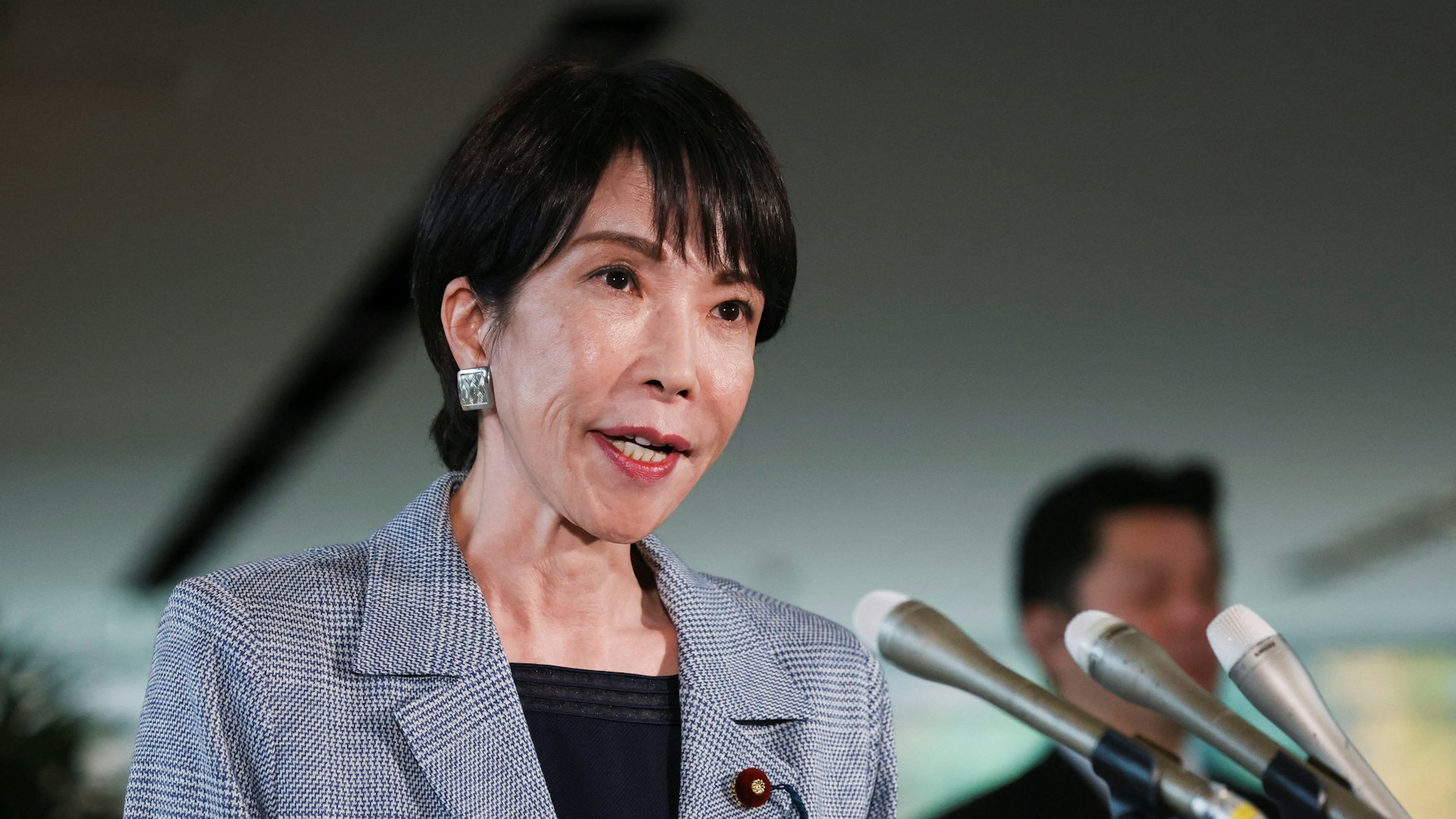 2025年11月25日,日本東京,首相高市早苗在官邸與美國總統特朗普(Donald Trump)通電話後接受媒體訪問。(Reuters) 2025年11月25日,日本東京,首相高市早苗在官邸與美國總統特朗普(Donald Trump)通電話後接受媒體訪問。(Reuters)