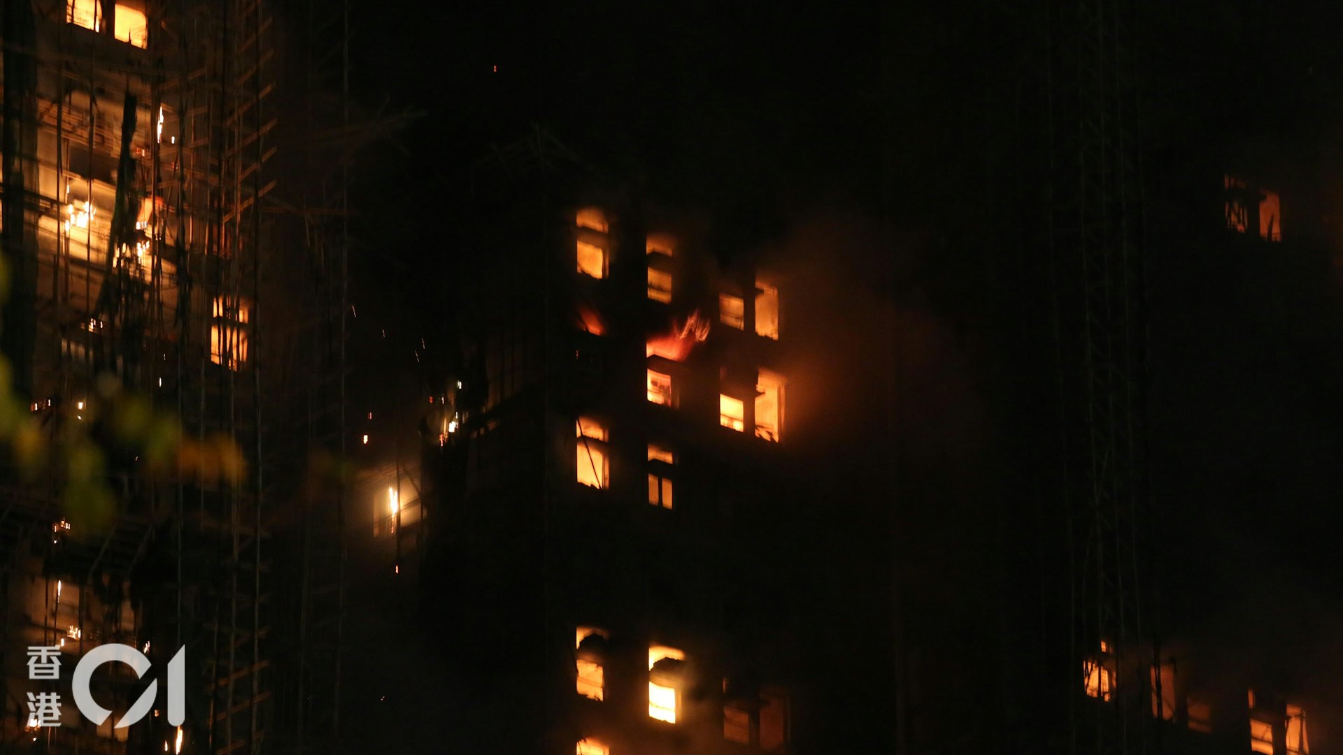 無業漢涉扮宏福苑災民騙援助金1.8萬 准8萬保釋 押後至4.24再訊 無業漢涉扮宏福苑災民騙援助金1.8萬 准8萬保釋 押後至4.24再訊