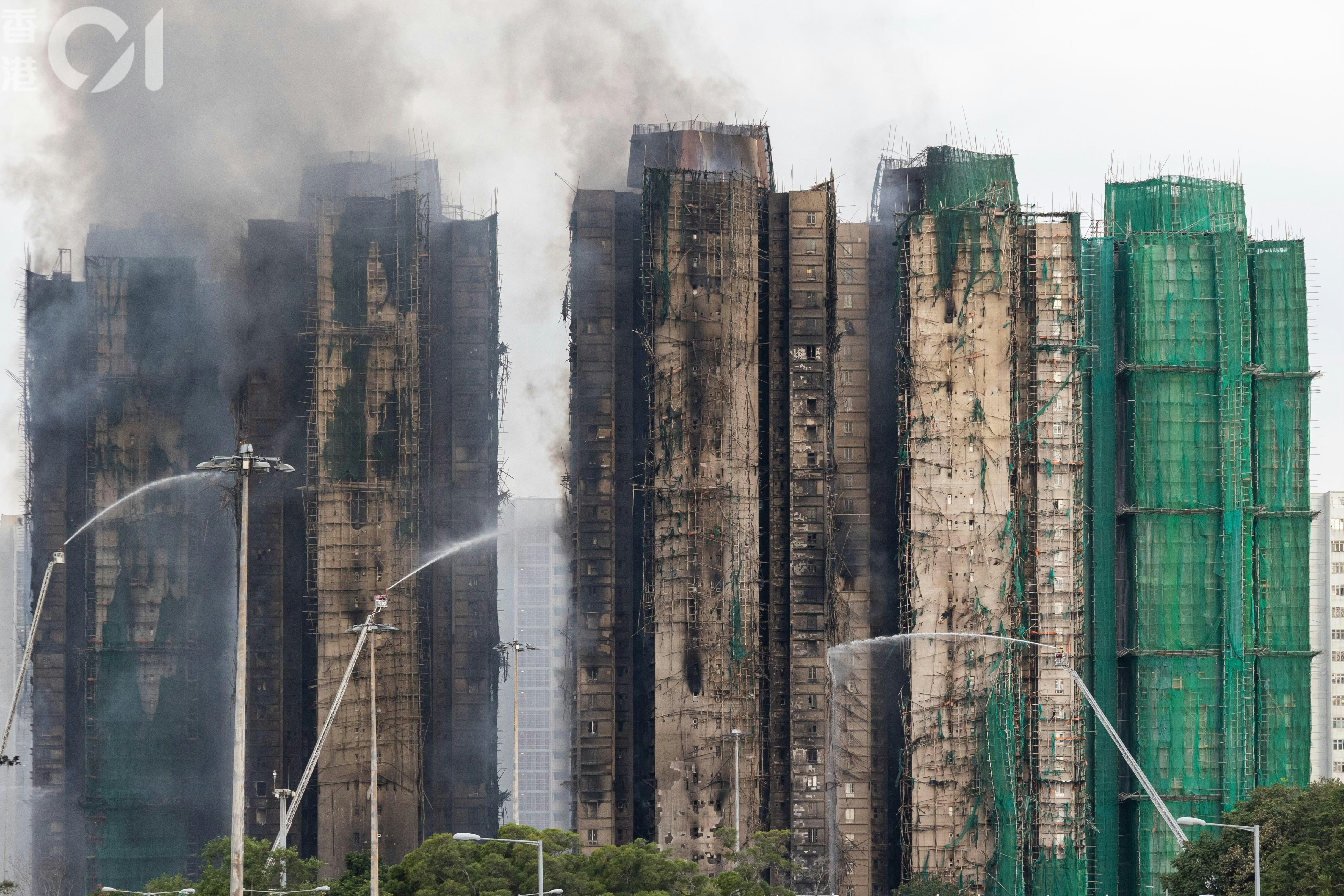 大埔宏福苑11月26日發生五級火，至今已證實161死，7座大樓嚴重焚毀，過千戶人痛失家園。（梁鵬威攝）