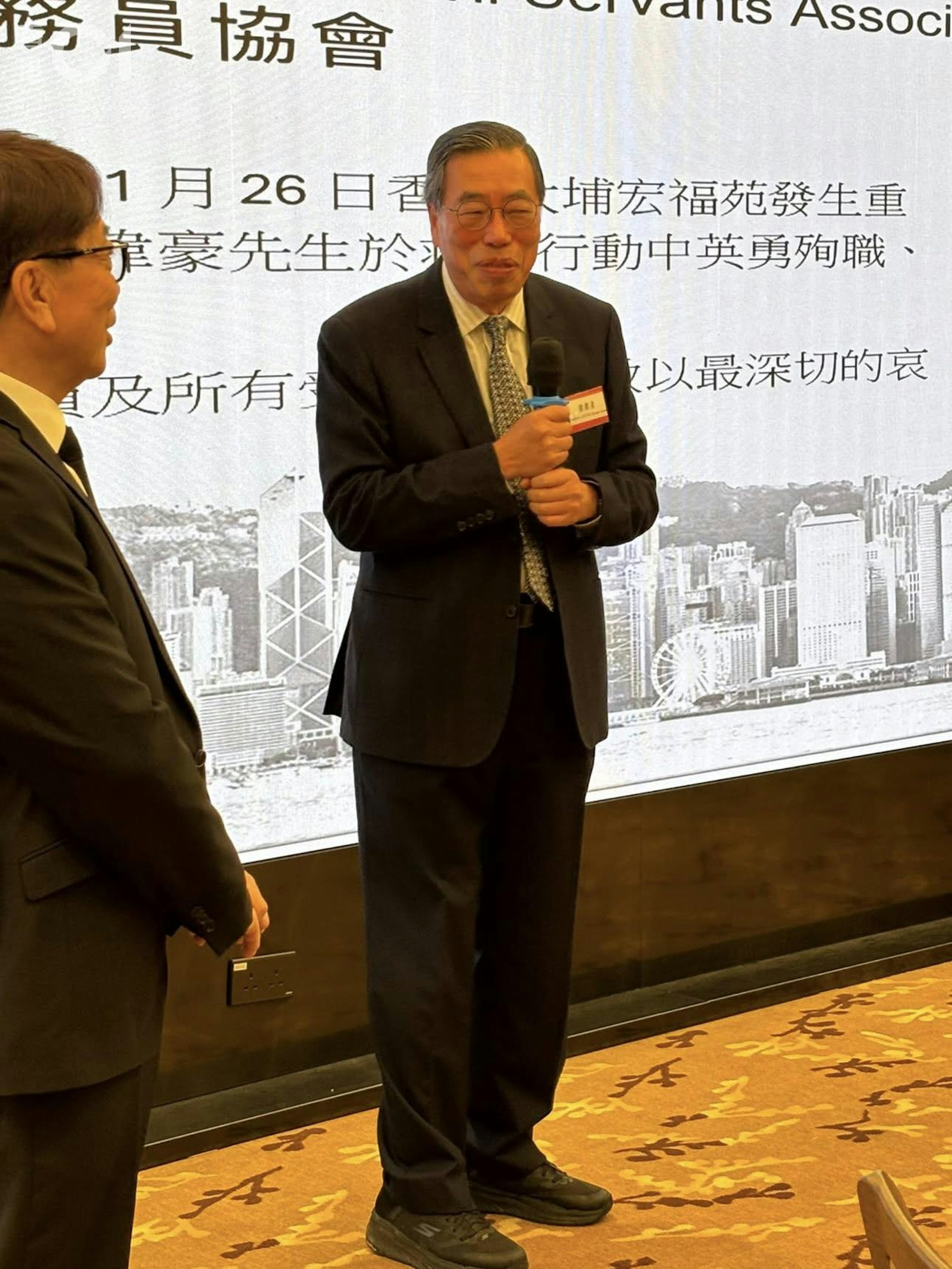 11月28日,香港前高級公務員協會舉行周年晚宴,出席者包括立法會主席梁君彥。(James Chak Facebook圖片)