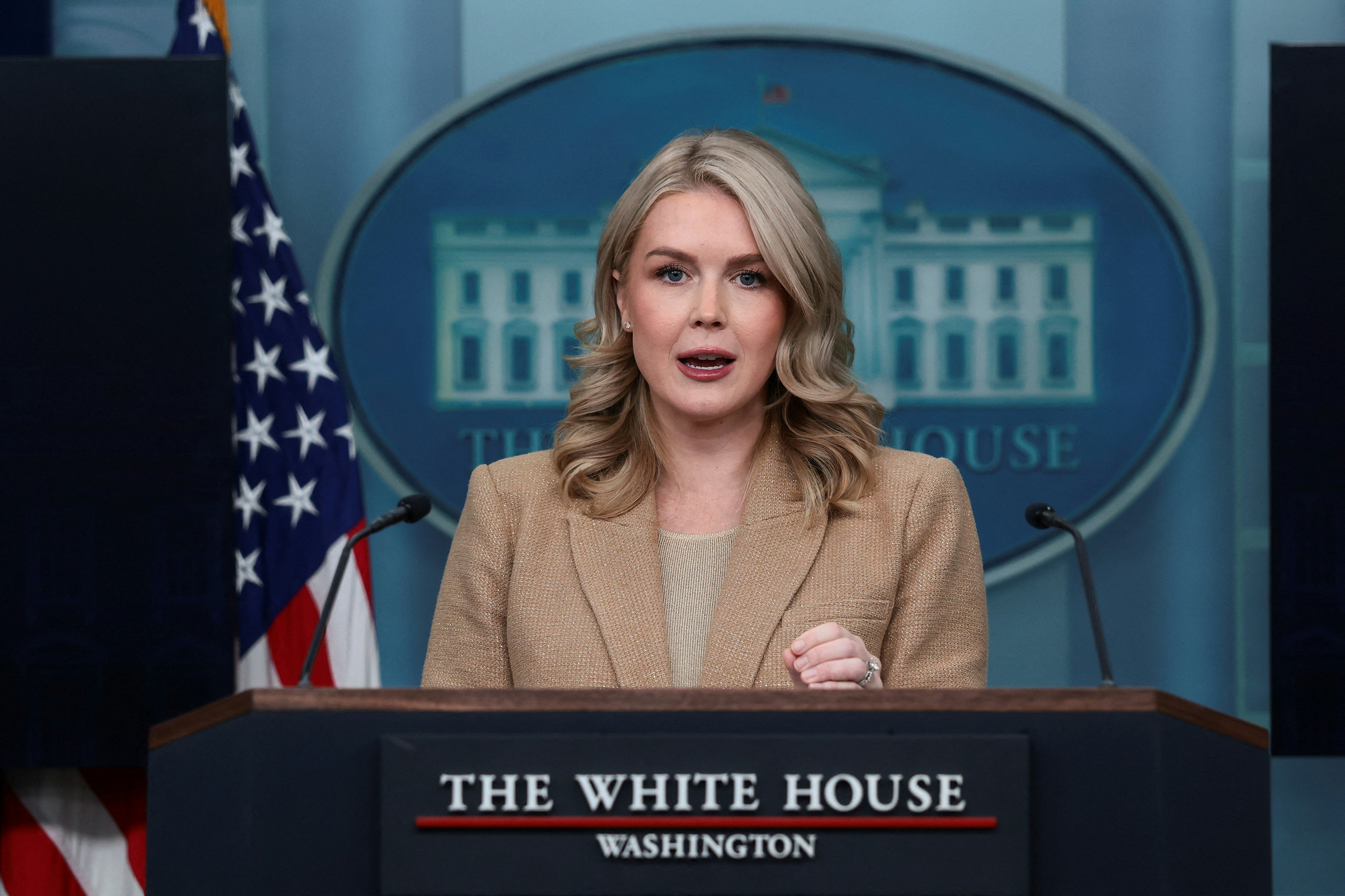 白宮發言人警告主播錄音流出：完整播特朗普訪問否則告到你甩褲