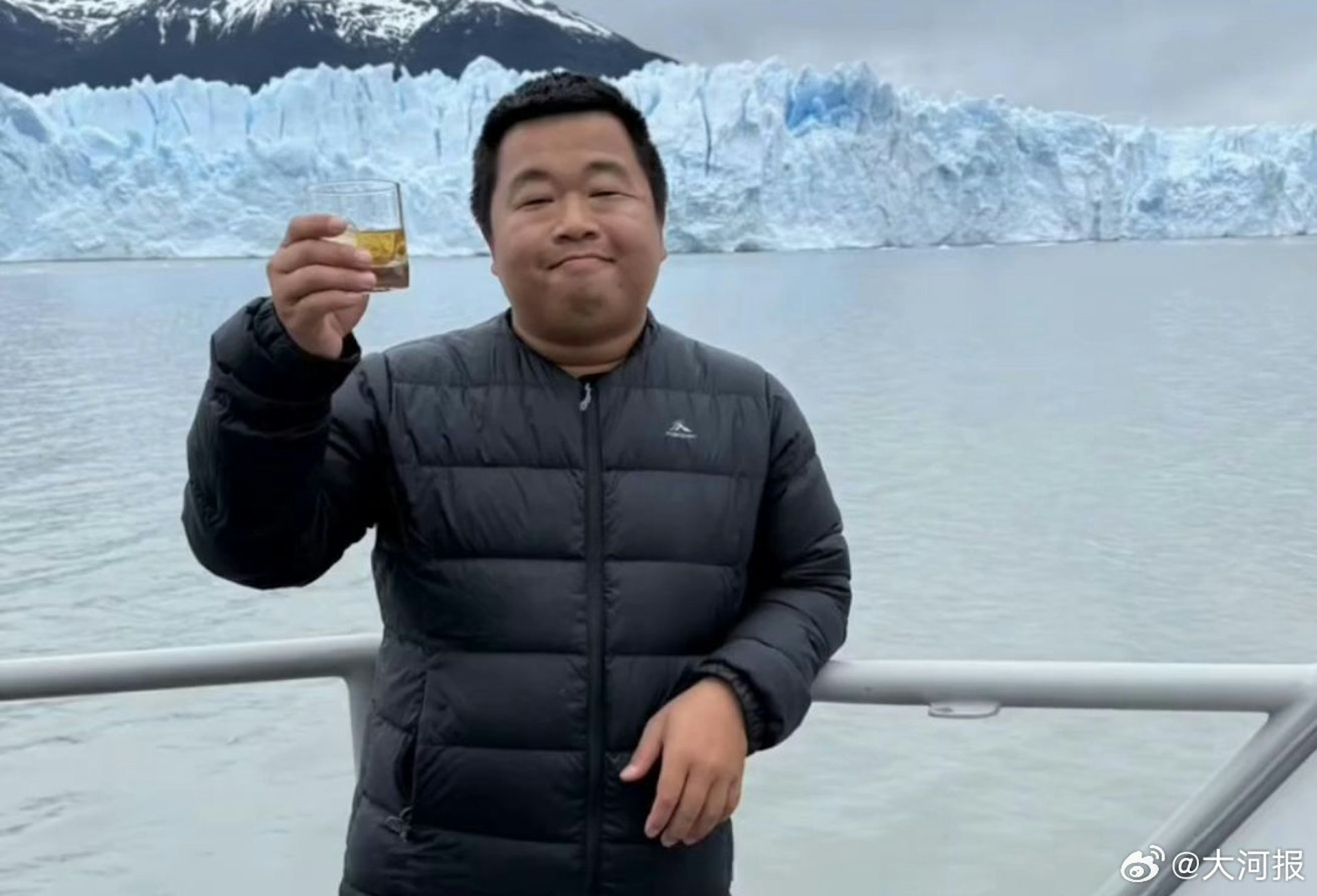 网红蓝战非在南非遭绑架绑匪疑半年前布局曾曝年收入达9位数