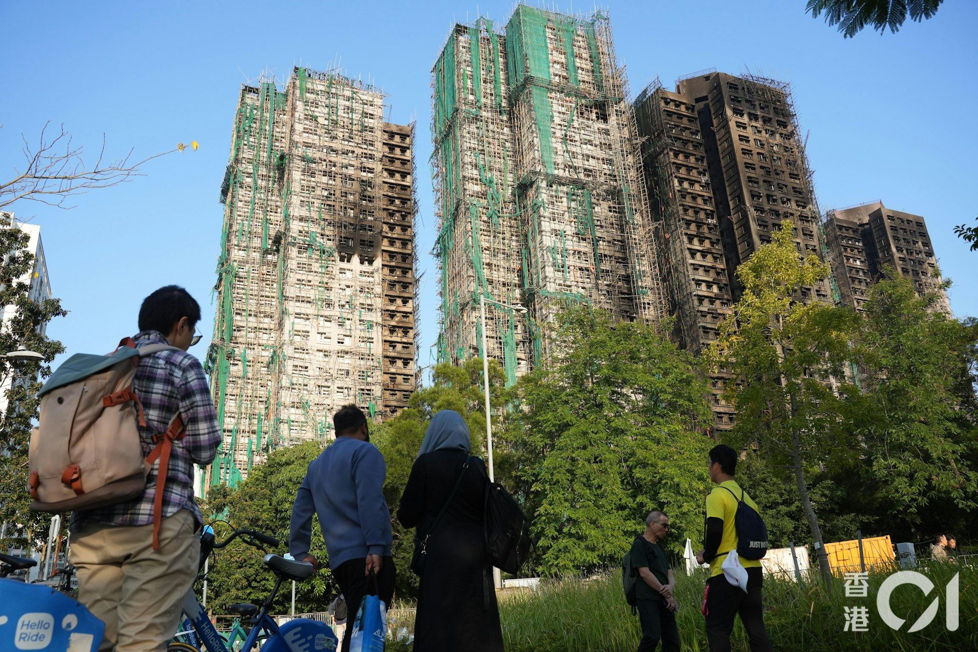 大埔宏福苑五級大火中,再多一名在大埔宏福苑火災中受傷的居民康復出院,即現時79名傷者中已有78人先後康復出院,餘下的一名傷者情況穩定。(資料圖片/左朗星攝) 大埔宏福苑五級大火中,再多一名在大埔宏福苑火災中受傷的居民康復出院,即現時79名傷者中已有78人先後康復出院,餘下的一名傷者情況穩定。(資料圖片/左朗星攝)