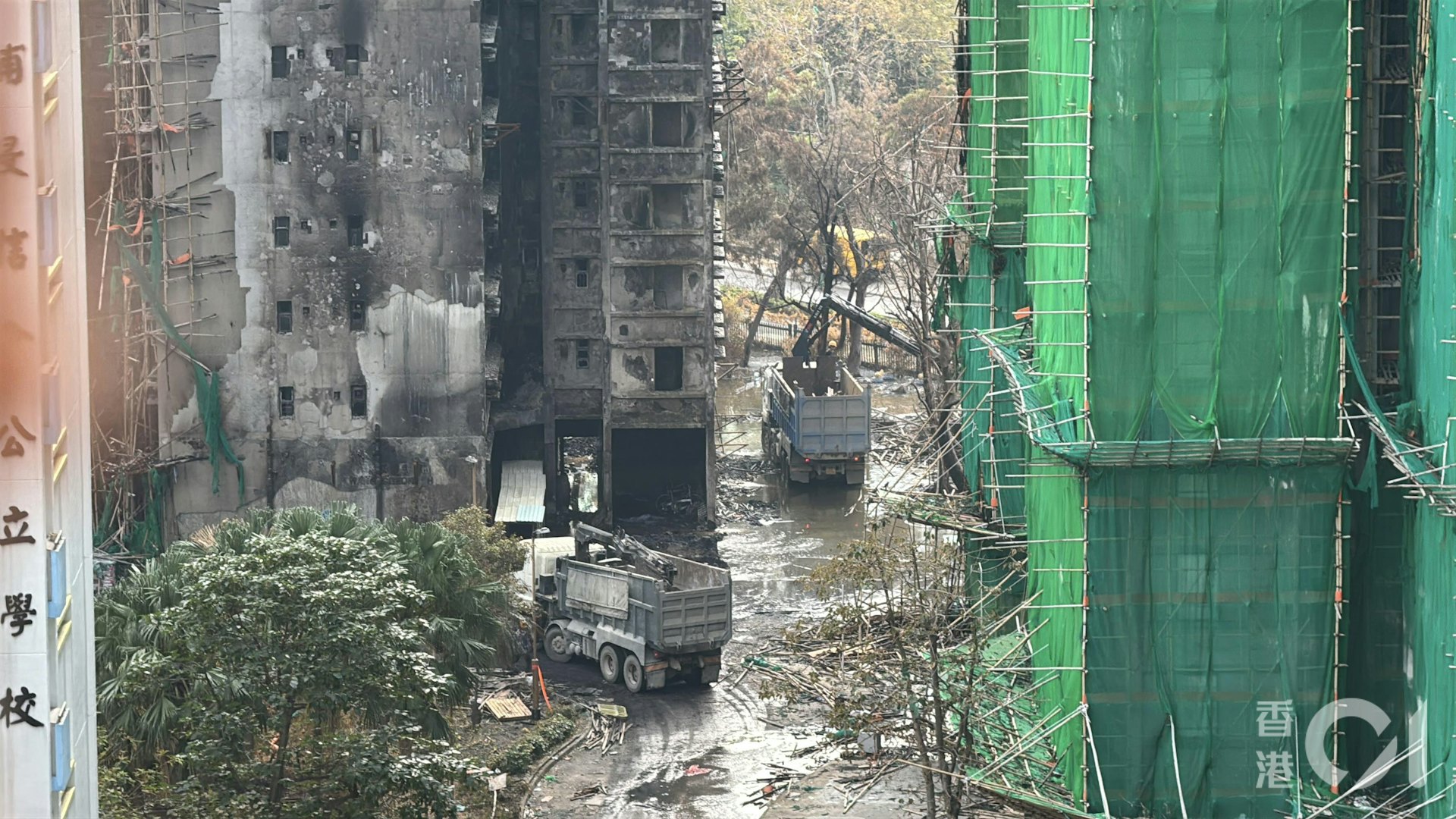 大埔宏福苑大火發生至今逾月,政府1月9日向居民發問卷諮詢屋苑安置的想法。(翁鈺輝攝/資料圖片) 大埔宏福苑大火發生至今逾月,政府1月9日向居民發問卷諮詢屋苑安置的想法。(翁鈺輝攝/資料圖片)