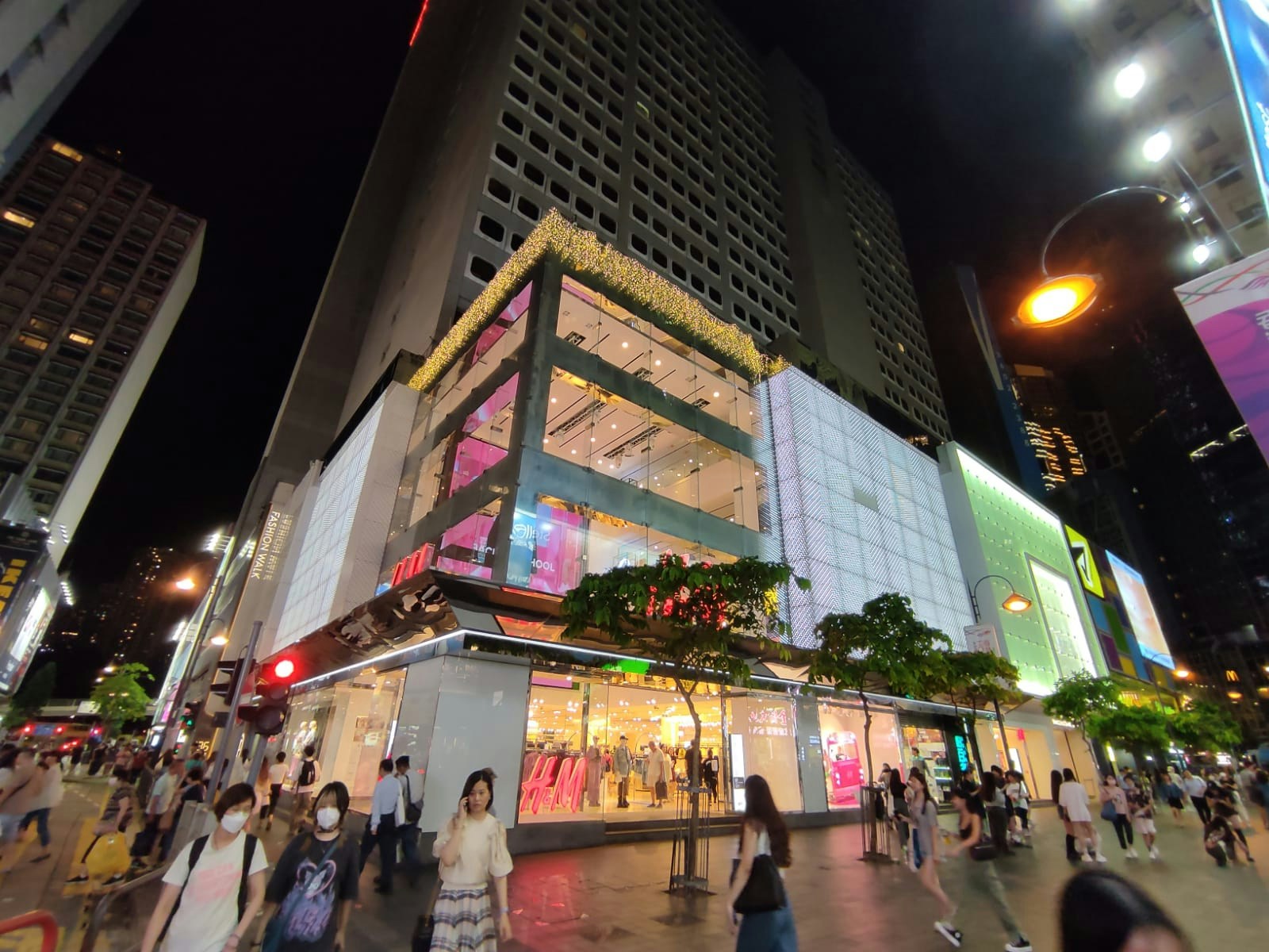 H&M銅鑼灣FASHION WALK旗艦店明年2月結業 傳龍豐搶租部份樓面