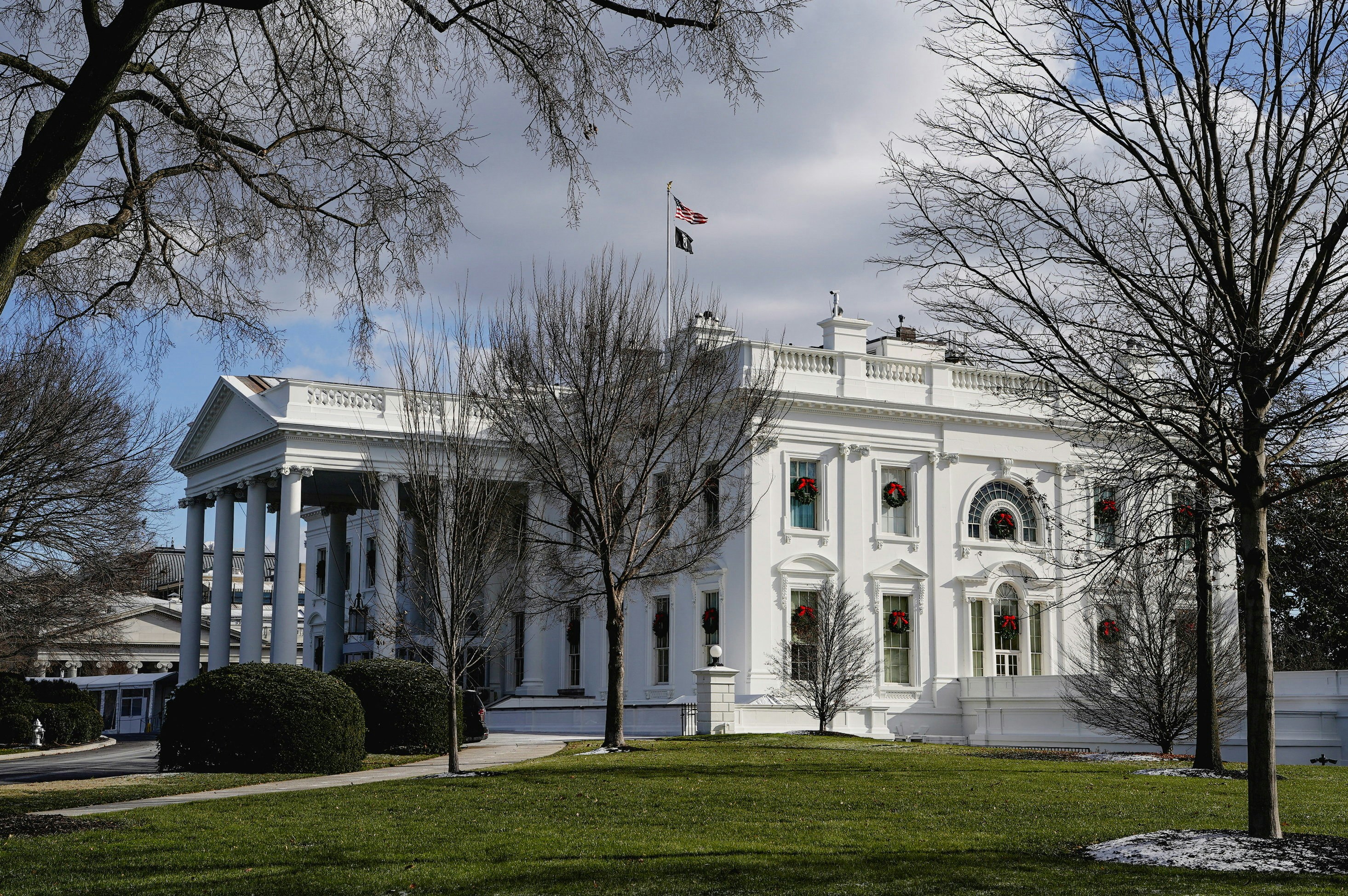 特朗普签令圣诞节前后为联邦假日两大交易所交易时间不变