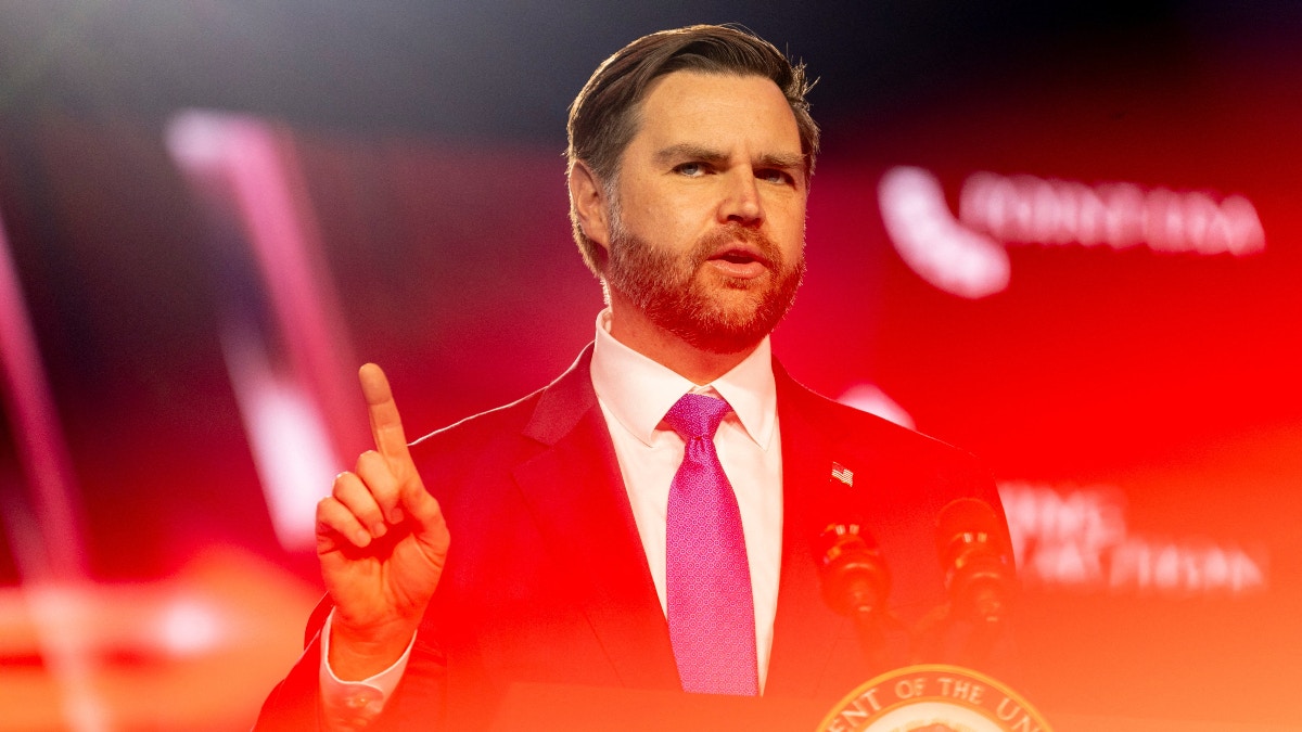 2028美国总统选举民调：副总统万斯加州州长纽森领先| 中國報China Press