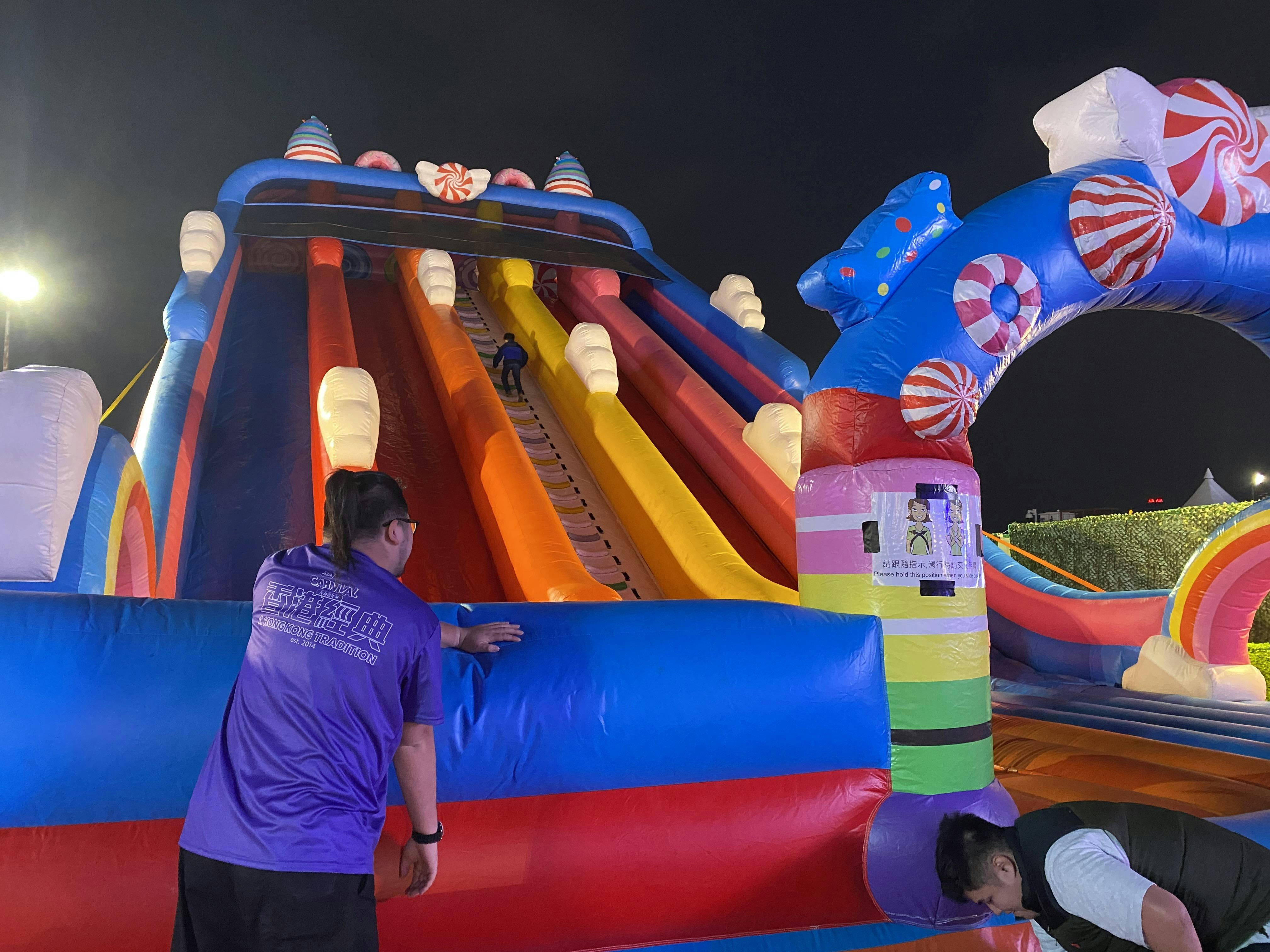 AIA嘉年华2026直击！必睇马戏杂技团+机动摊位游戏+门票买1送1