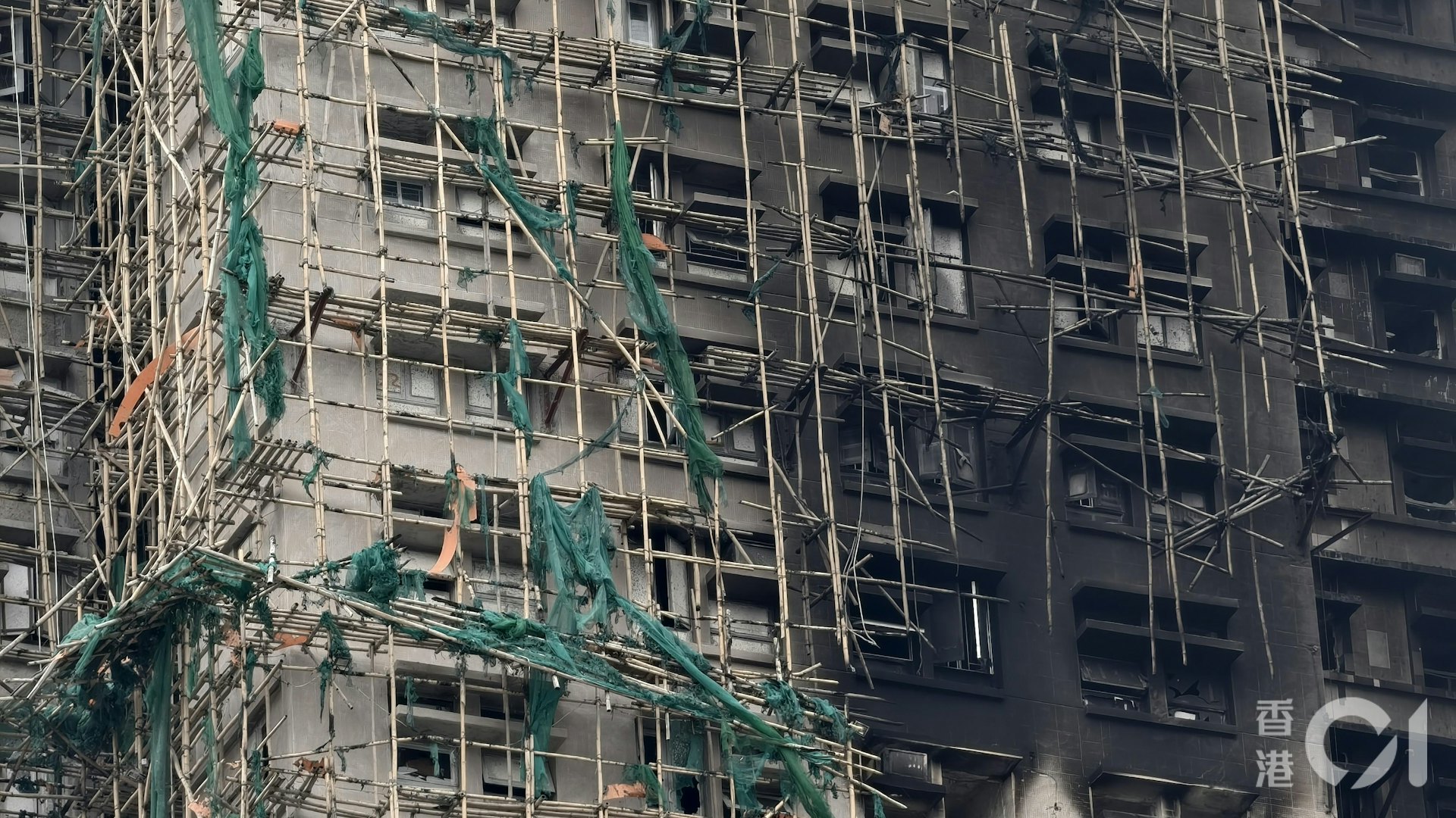 宏福苑大火|甯漢豪:竹棚過渡至金屬棚明年推路線圖 避免一刀切 宏福苑大火|甯漢豪:竹棚過渡至金屬棚明年推路線圖 避免一刀切