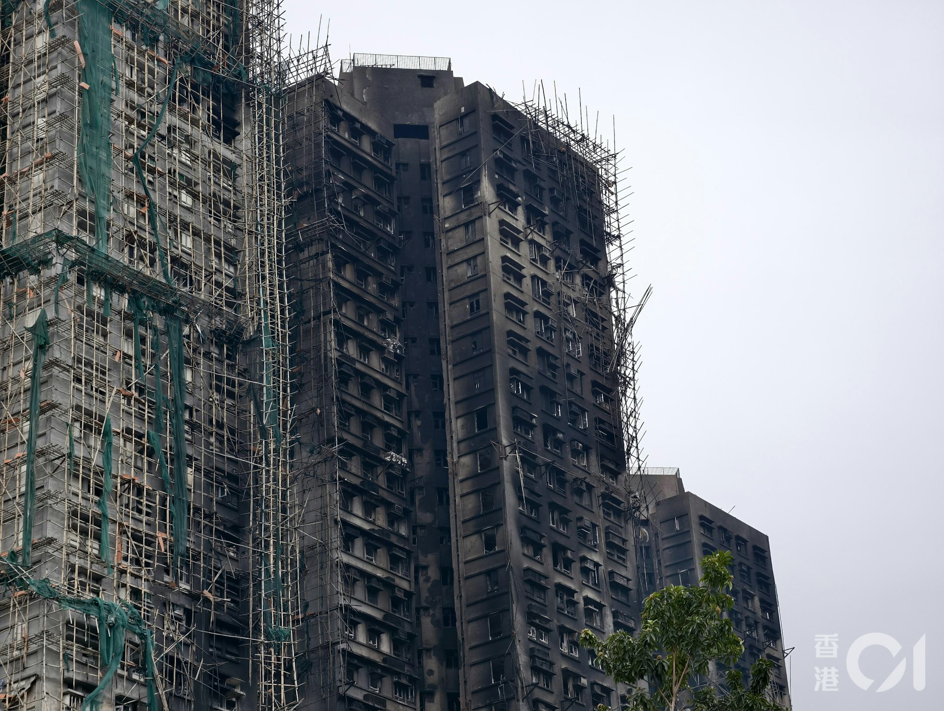 警方表示因應服務需求,明日(5日)起進一步調整大埔火警傷亡查詢熱線(1878 999)服務時間,改為星期一至五上午9時至下午6時,公眾假期除外。(資料圖片/黃學潤攝) 警方表示因應服務需求,明日(5日)起進一步調整大埔火警傷亡查詢熱線(1878 999)服務時間,改為星期一至五上午9時至下午6時,公眾假期除外。(資料圖片/黃學潤攝)