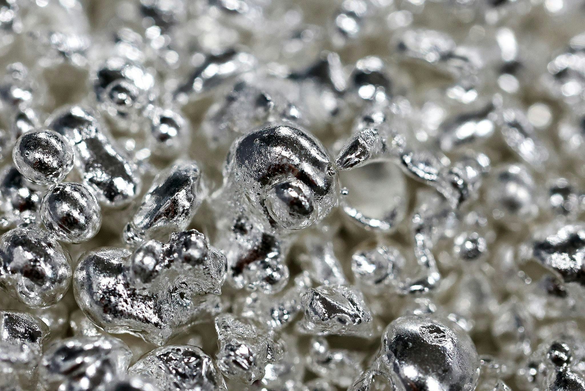 银价大坐过山车破顶倒跌再回升专家﹕白银陷结构性供需失衡