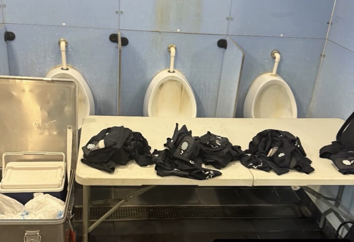 女子省港盃|香港隊女足獲派男更衣室 尿兜沒圍封 教練質疑安排