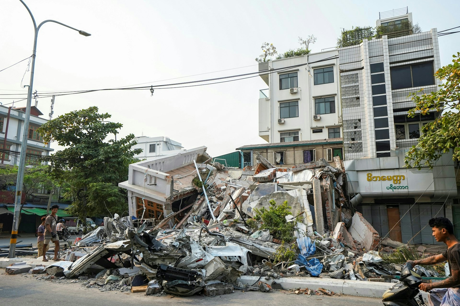 盲眼龍婆2026最新4大預言曾神測緬甸大地震！預測有毁滅性天災