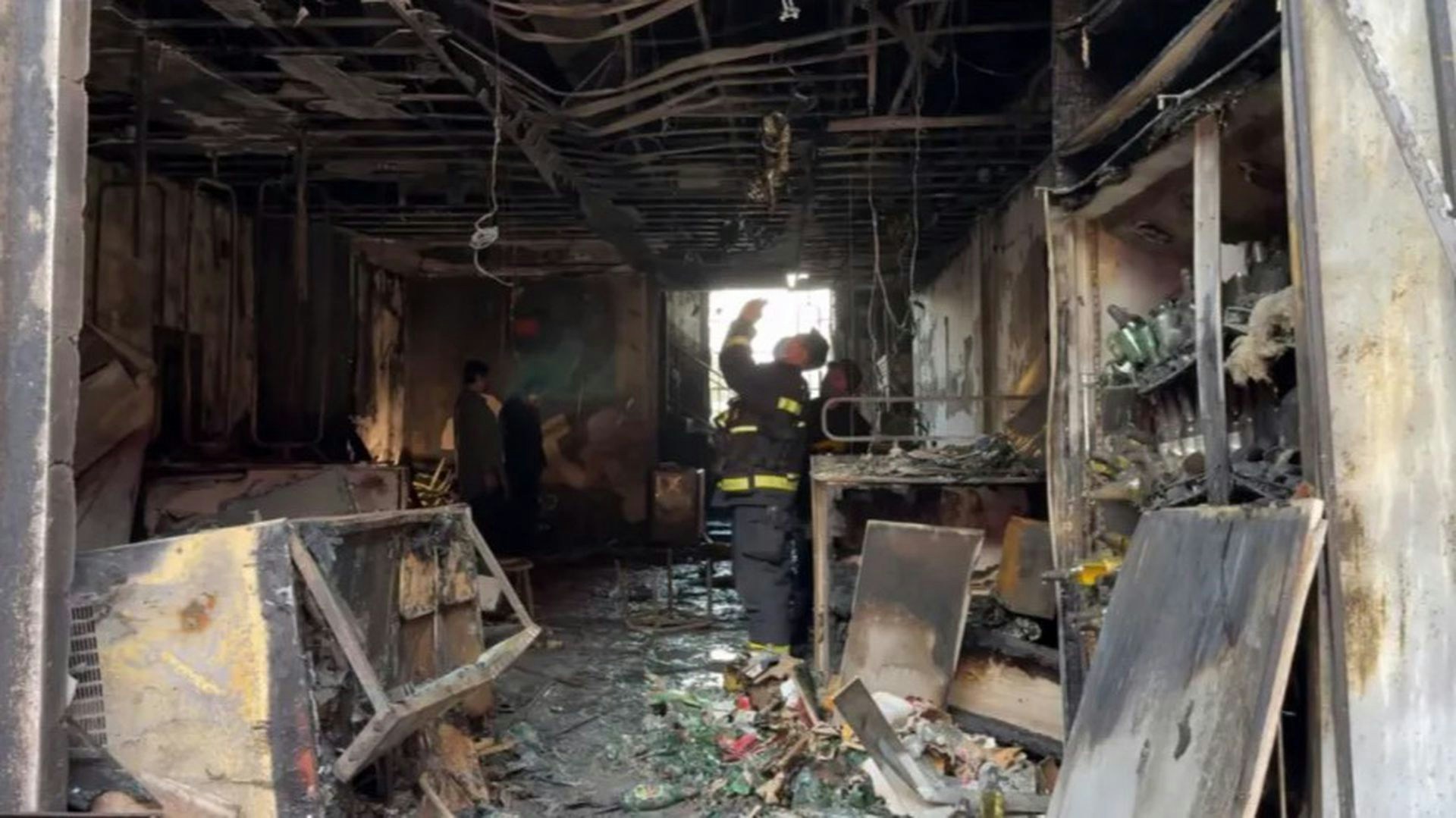 遼寧飯店22死大火　顧客煙蒂引燃包裝紙箱釀禍　多人被追責