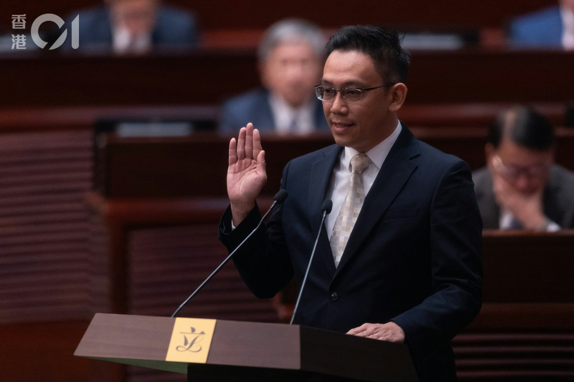 工联会议员称冻卵拉低生育率遭新民党痛批:别把社会压力甩锅给科技 工联会议员称冻卵拉低生育率遭新民党痛批:别把社会压力甩锅给科技