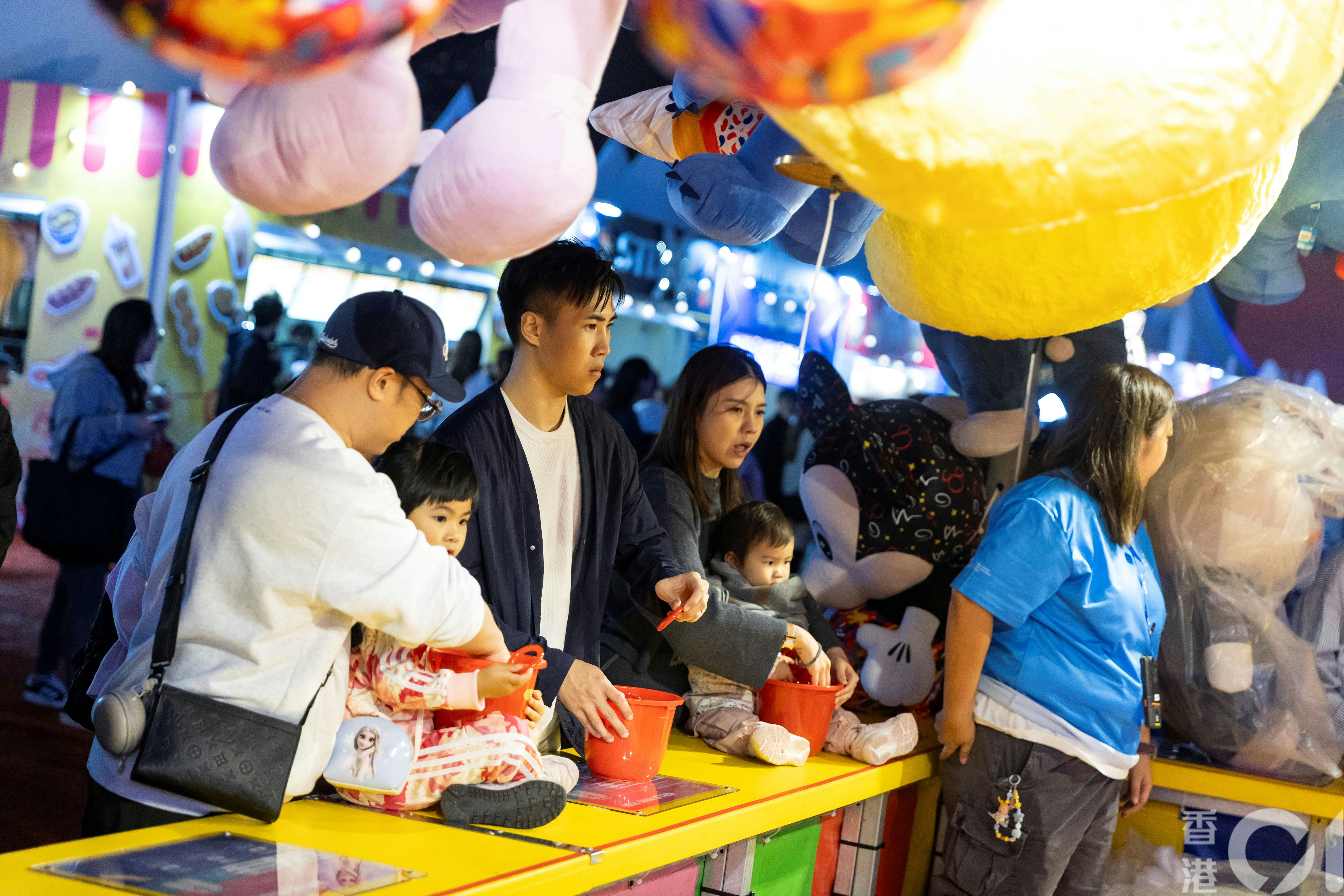 AIA嘉年华2026直击！必睇马戏杂技团+机动摊位游戏+门票买1送1