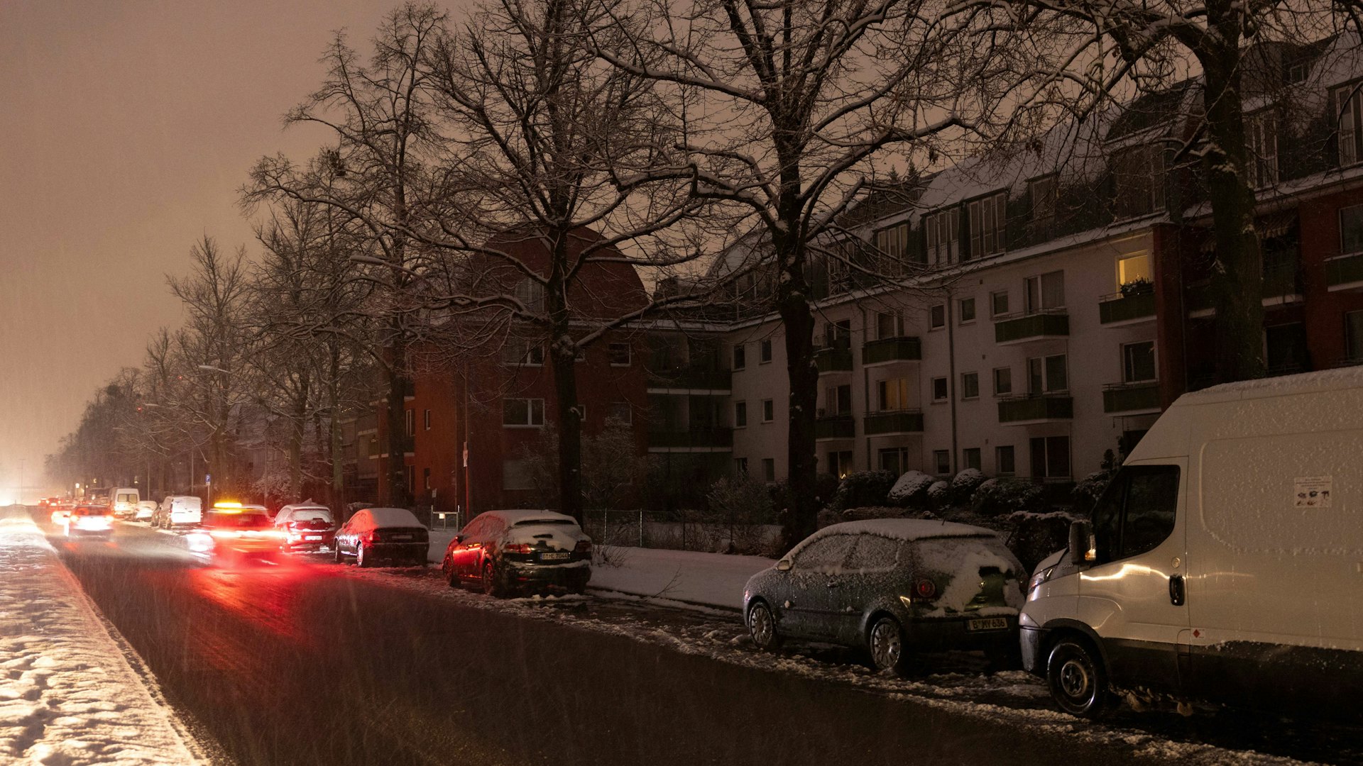 德國柏林橋樑火災引發大規模停電 約4.5萬戶家庭或缺電至1.8 德國柏林橋樑火災引發大規模停電 約4.5萬戶家庭或缺電至1.8