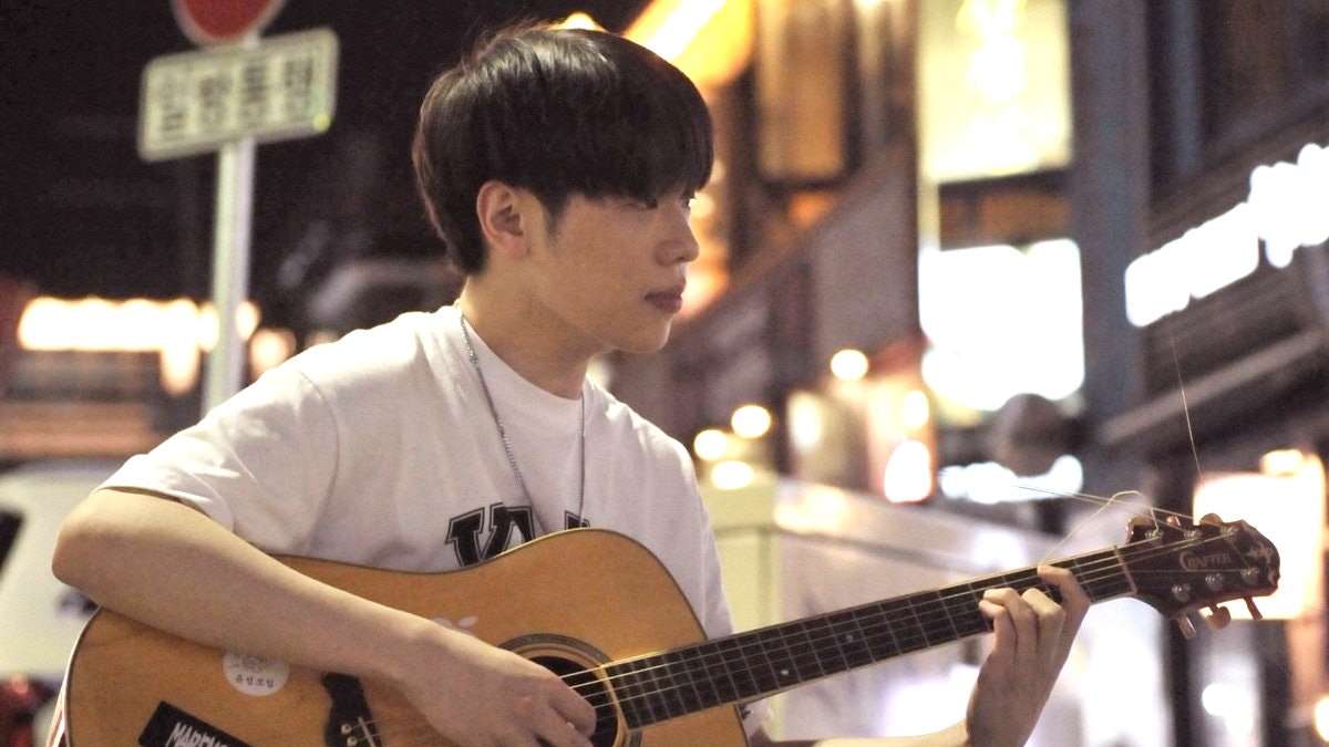 29-Year-Old Hong Kong Singer Dies After Fall: Family Denies Suicide & Reveals Past Struggles 29-Year-Old Hong Kong Singer Dies After Fall: Family Denies Suicide & Reveals Past Struggles