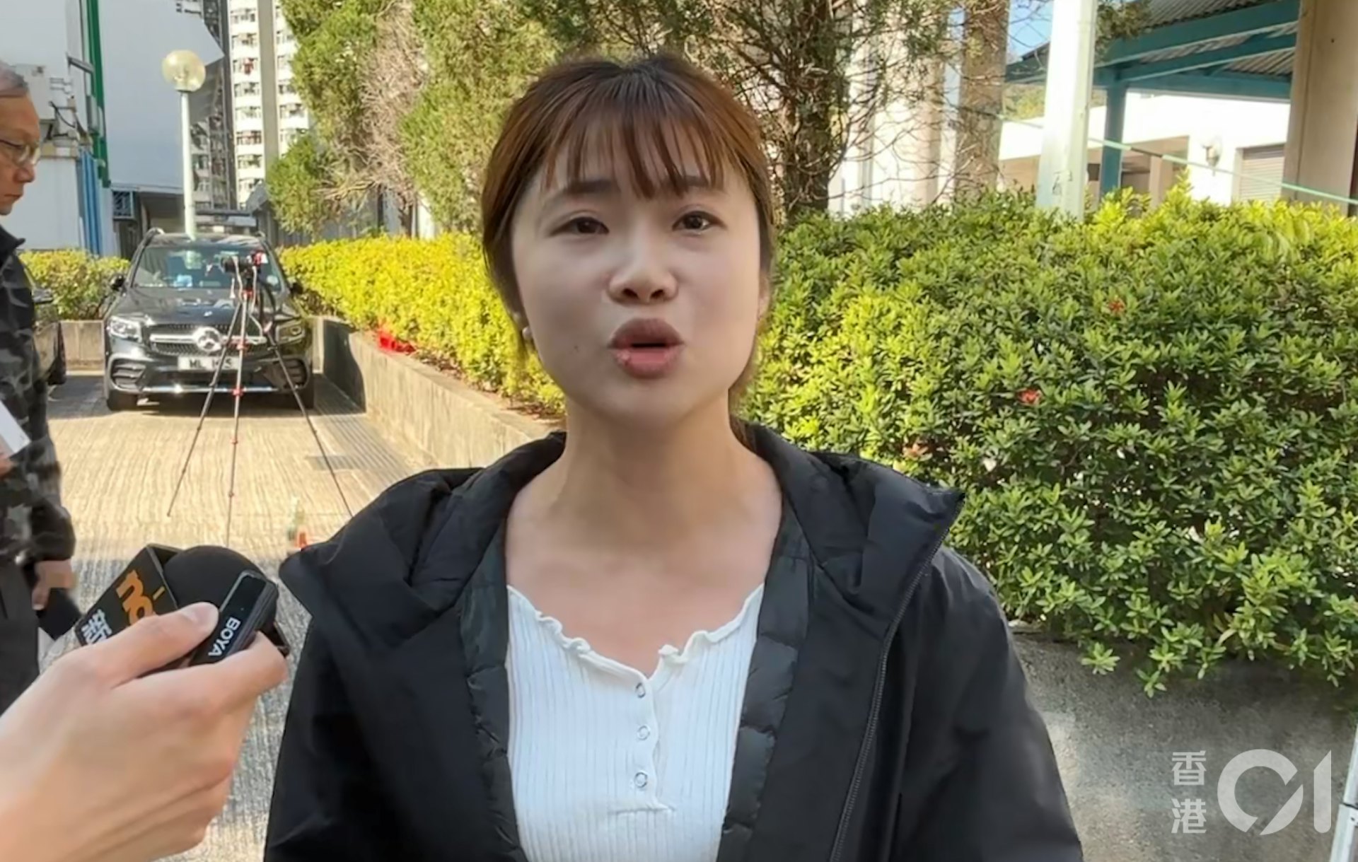 范小姐表示不滿意問卷上提出的方案,質疑政府不應用善款用作收購業權。(翁鈺輝攝) 范小姐表示不滿意問卷上提出的方案,質疑政府不應用善款用作收購業權。(翁鈺輝攝)