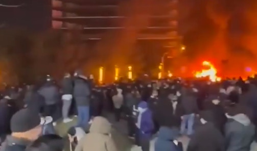 伊朗示威|人權組織指逾500死、萬人被捕 外媒稱醫院內疊滿遺體