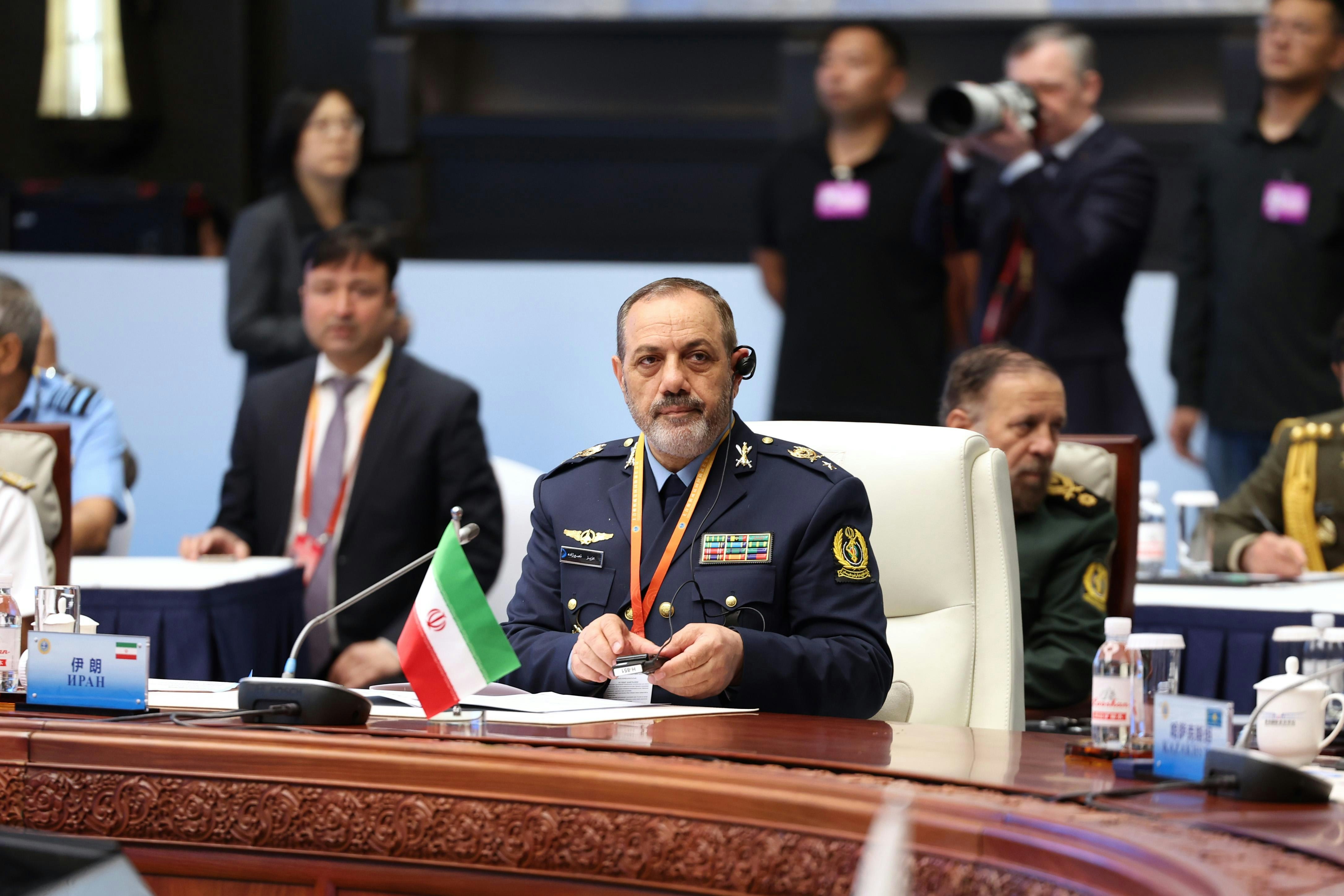 2025年6月26日，伊朗國防部長納西爾扎德（Aziz Nasirzadeh）出席上海合作組織防長會議。（Getty Images）