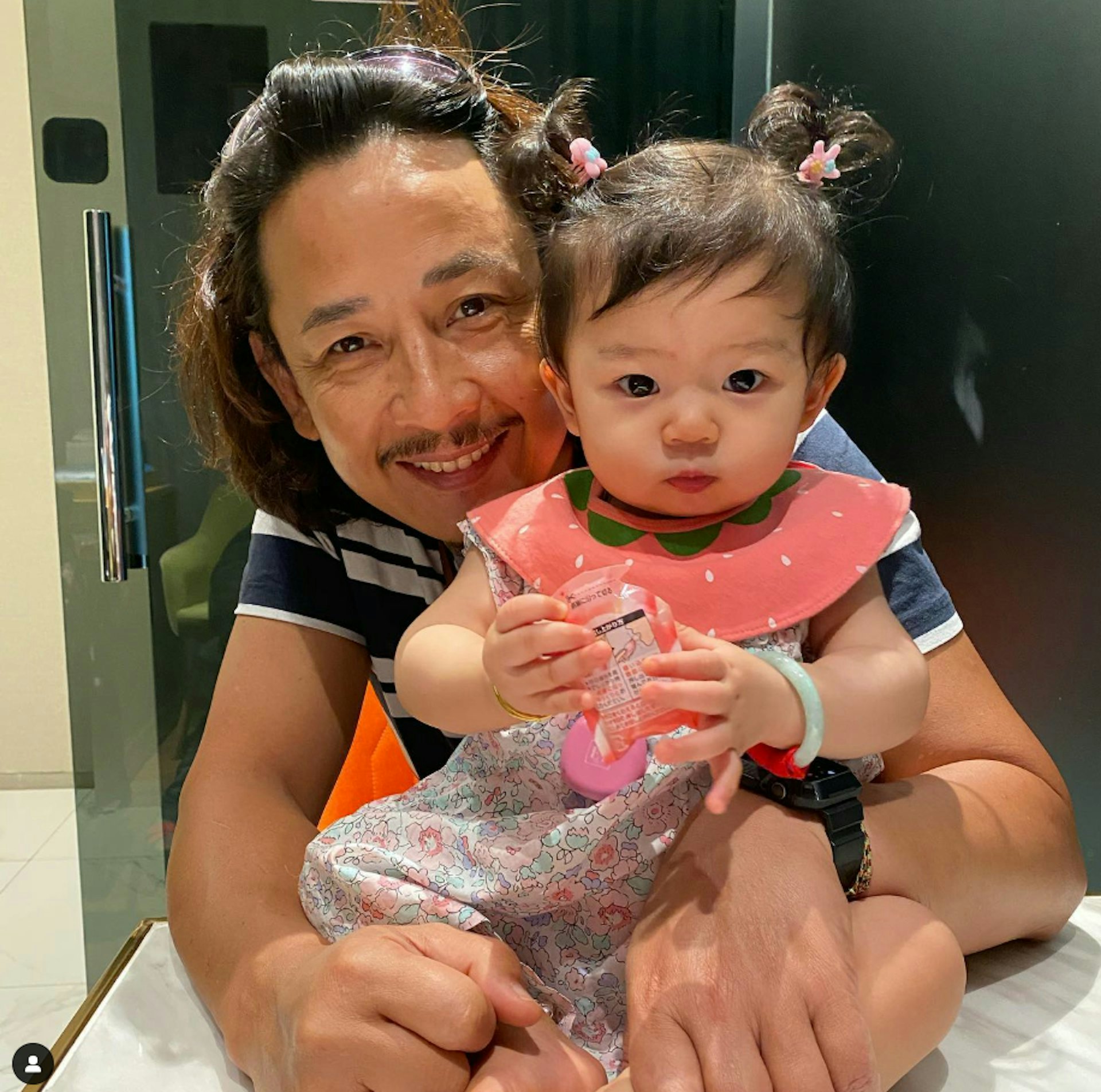 大女熙恩出世後,一家人都好開心。(ig@babefayefaye) 大女熙恩出世後,一家人都好開心。(ig@babefayefaye)