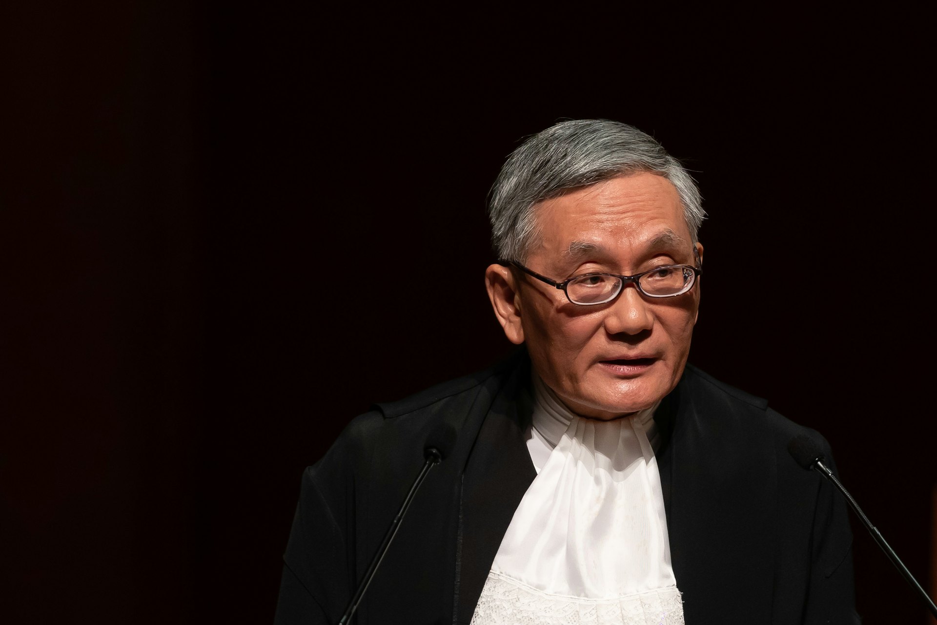 1月19日,2026年法律年度开启典礼在香港大会堂举行,终审法院首席大法官张举能致辞。