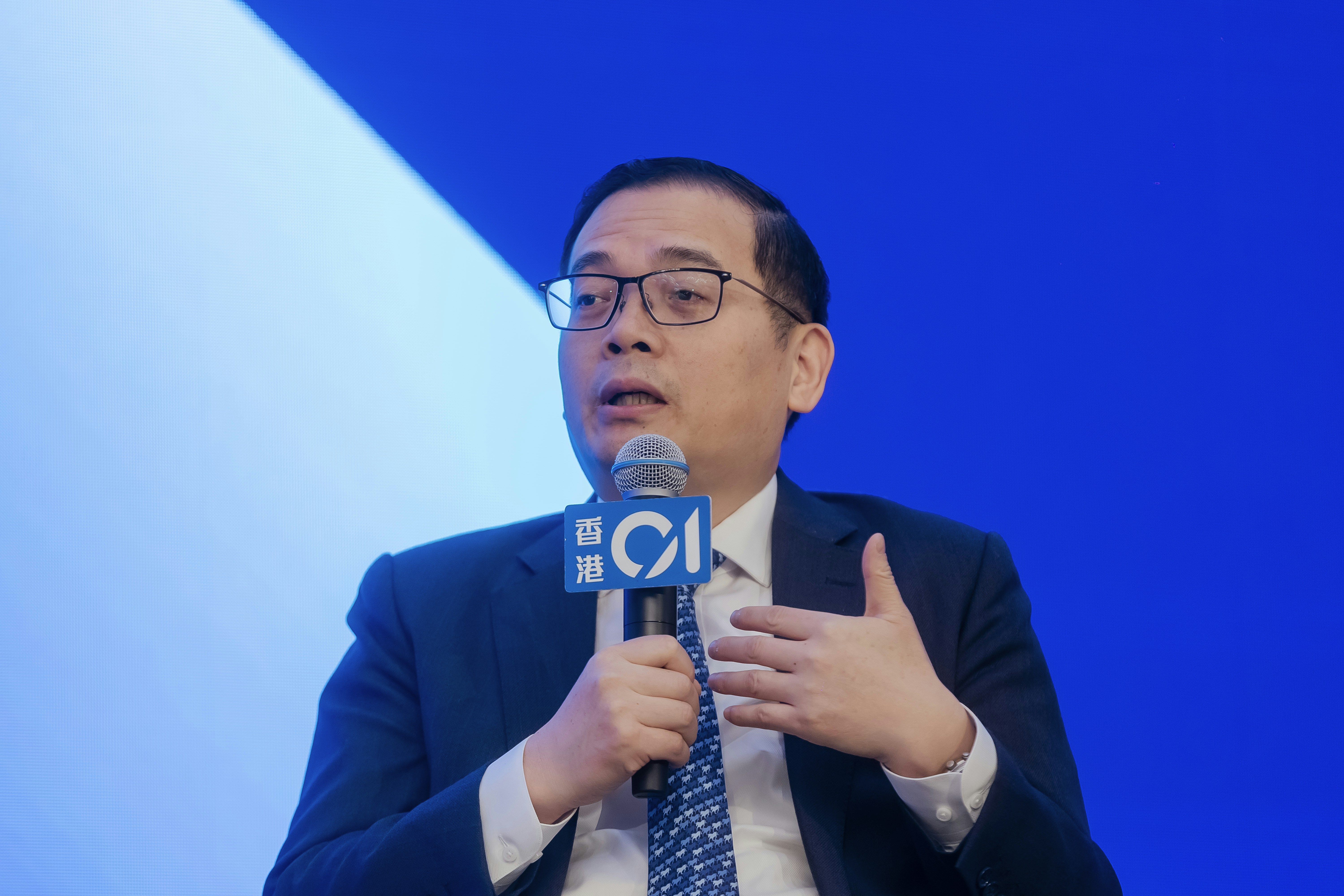 香港01》经济高峰论坛｜野村陆挺料上半年内地经济增长4.1%