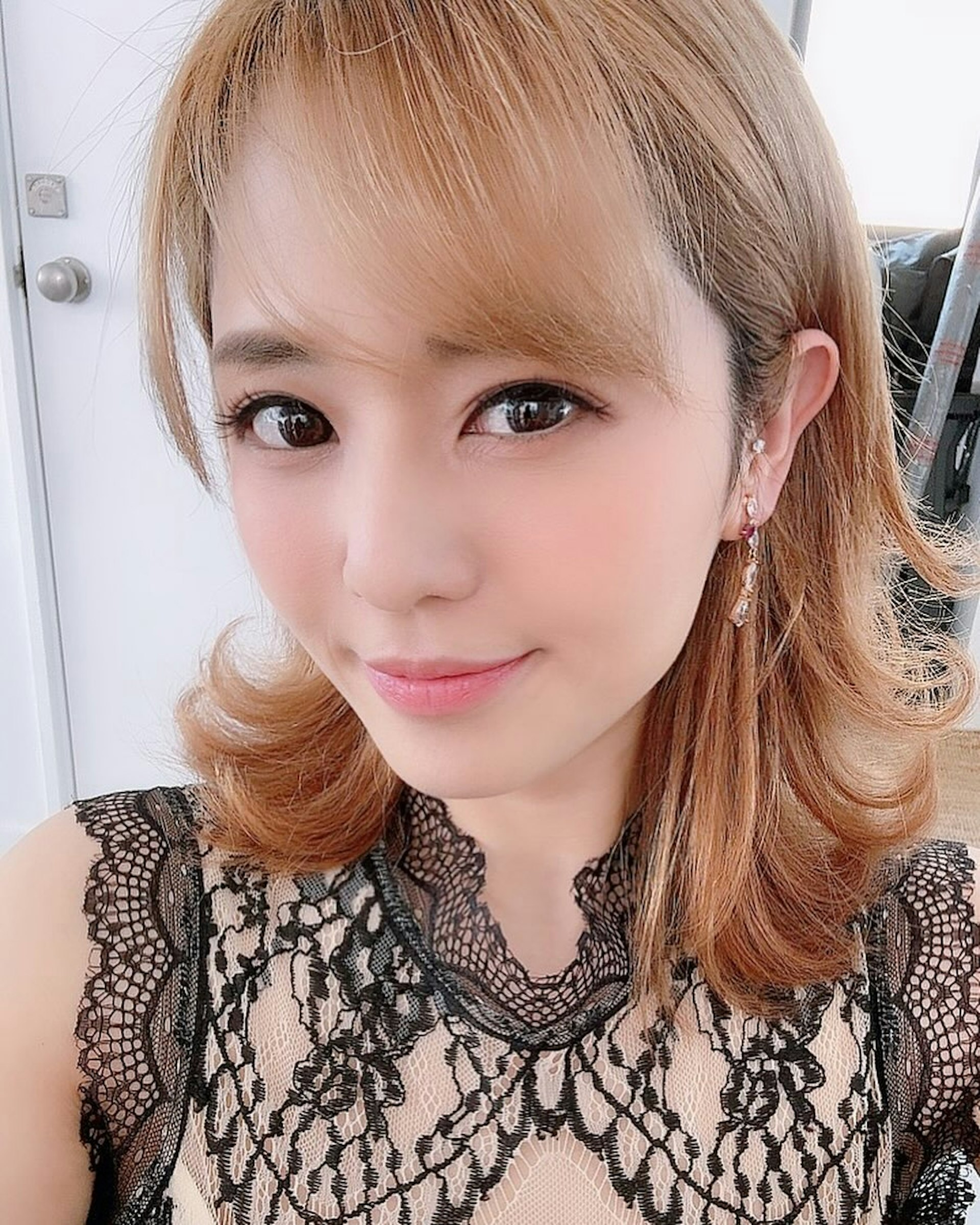 近日蒼井空在社交媒體上的相片,風情不減當年。(Instagram@aoi_sora) 近日蒼井空在社交媒體上的相片,風情不減當年。(Instagram@aoi_sora)