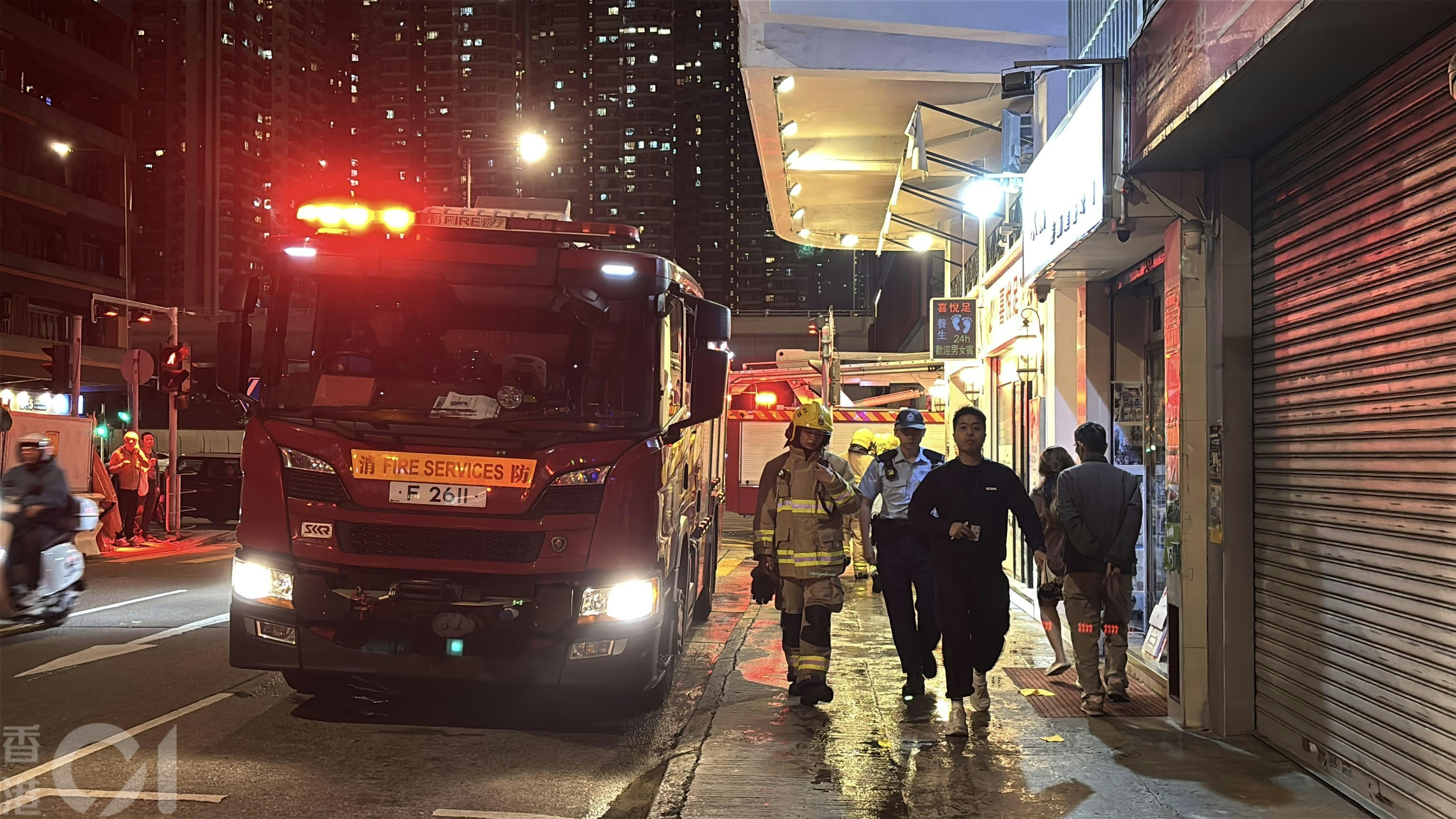 深水埗南昌街大廈梯間起火　據報一度傳爆炸聲