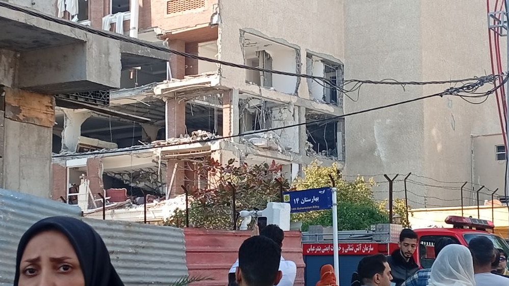 伊朗港口城市樓宇爆炸原因未明 伊媒否認革命衛隊指揮官遇難傳聞