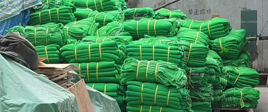 宏福苑火災|穗禾苑棚網下架兩個月 終獲集體採購送抵屋苑 宏福苑火災|穗禾苑棚網下架兩個月 終獲集體採購送抵屋苑