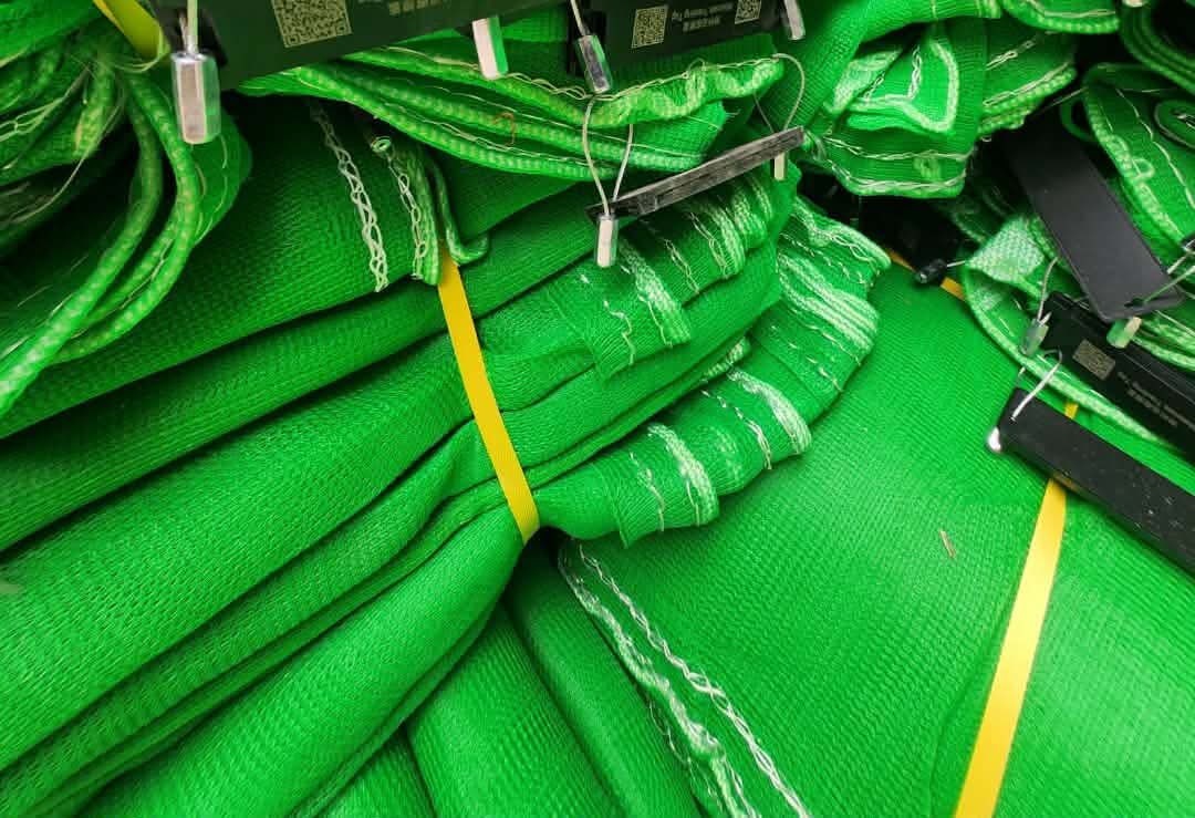 圖為2026年2月10日，新棚網運抵穗禾苑。（鄧肇峰Facebook圖片）