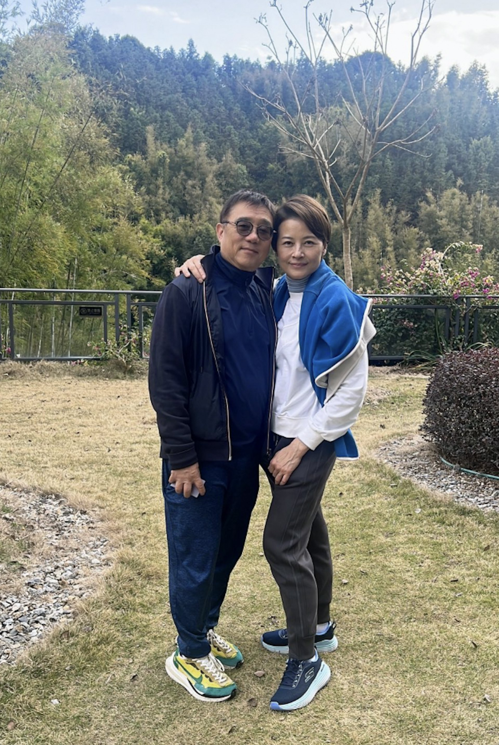 61歲黎燕珊情人節分享甜蜜合照公開新戀情 網民送祝福 - 自由講場 - Baby Kingdom - 親子王國 香港 討論區