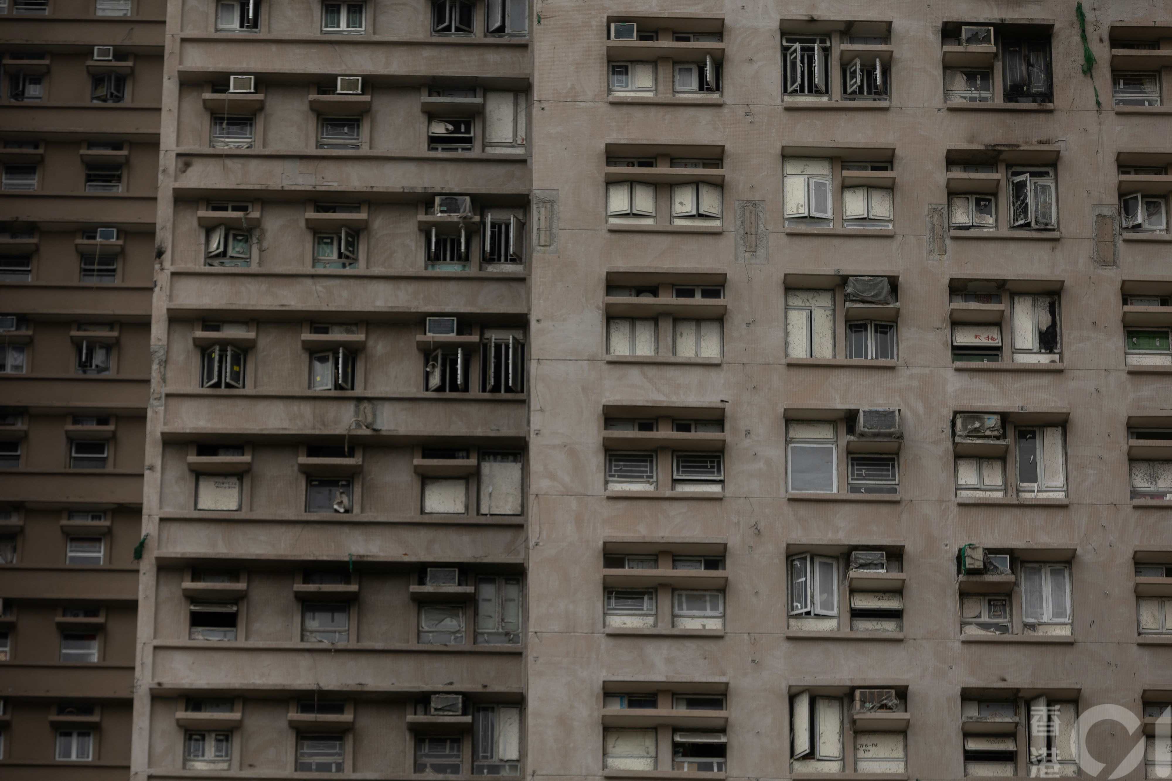 宏福苑安置方案|何君堯促應對釘子戶問題 黃偉綸:賣樓你情我願 宏福苑安置方案|何君堯促應對釘子戶問題 黃偉綸:賣樓你情我願