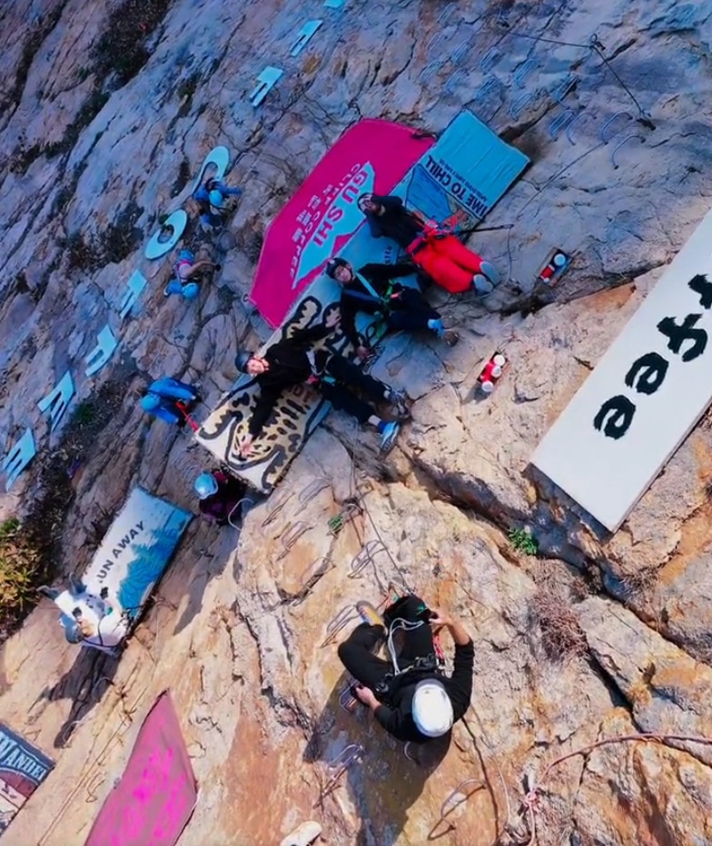 �������¿��ȱ��죬���мҳ���С����ǰȥ���顣 ����ʯ����С���飩