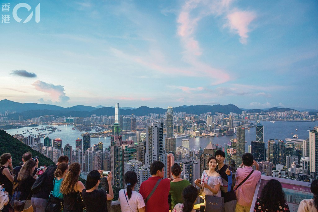 香港山顶步道灯光装置引发争议，旅发局承诺倾听民意并优化方案-硕谷新闻聚合