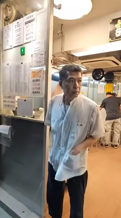 九記牛腩老闆潘國興終於現身，劉馬車隨即「狙擊」。（YouTube@劉馬車）