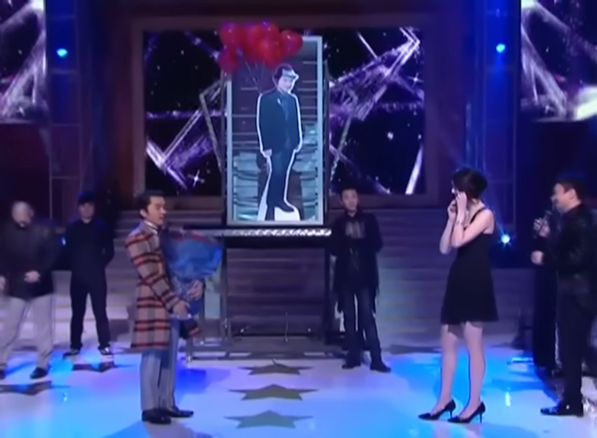 王祖藍億萬海景大宅內幕:飯廳氣派驚人,從領取綜援到內地吸金傳奇 王祖藍億萬海景大宅內幕:飯廳氣派驚人,從領取綜援到內地吸金傳奇