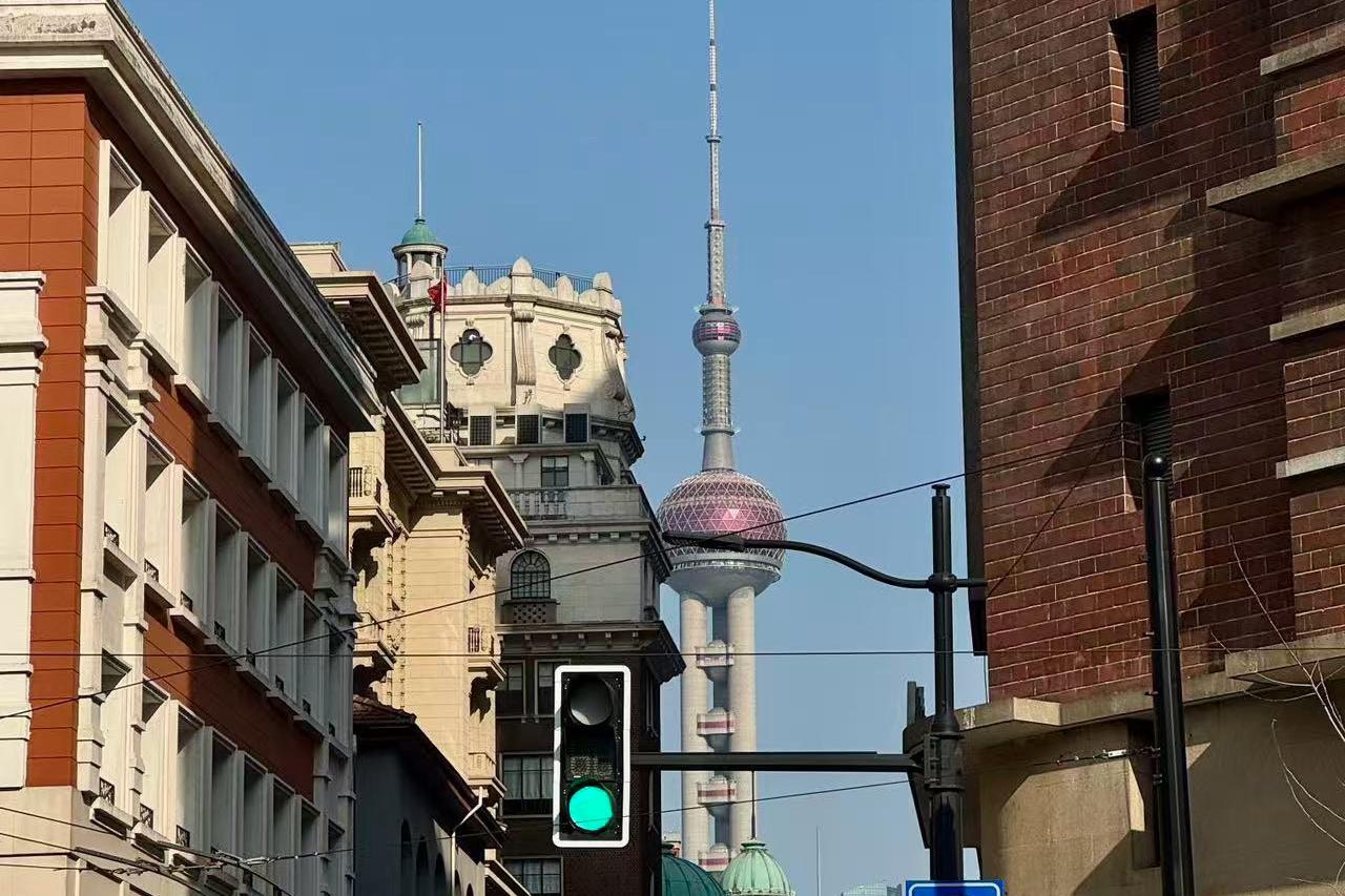 Daisy�f���Ϻ��й�˾�o��н�Y�c����ˮ�ʳ�ƽ�Ĺ����������L�߹��D��