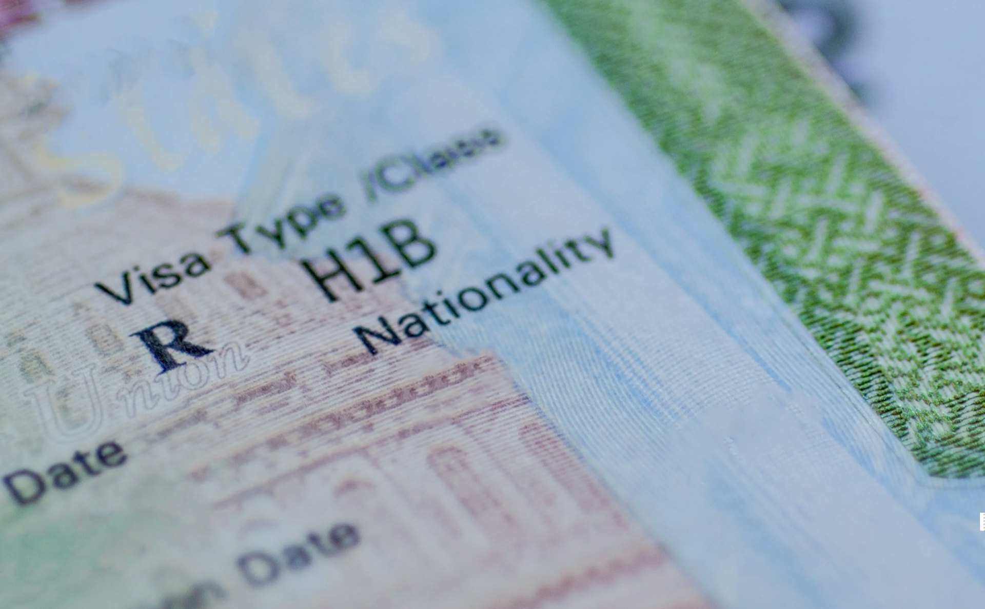 2024年美國H-1B簽證申請人數超78萬,最後粗略中簽率為14.2%。(Getty Images)