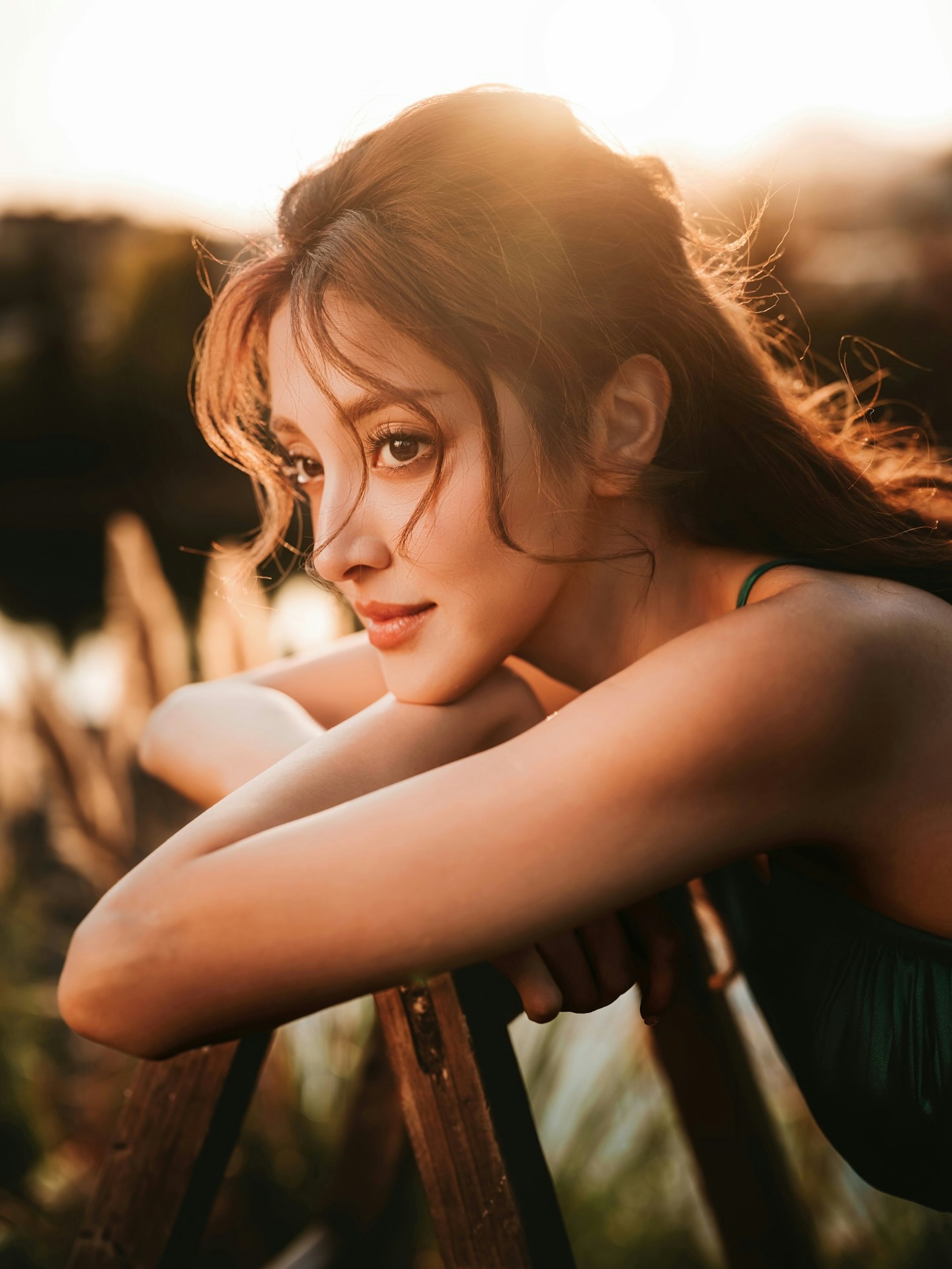 為了慶祝婦女節,陳凱琳特意翻出了一件特別「戰衣」在社媒大派福利。(IG@ghlchan)