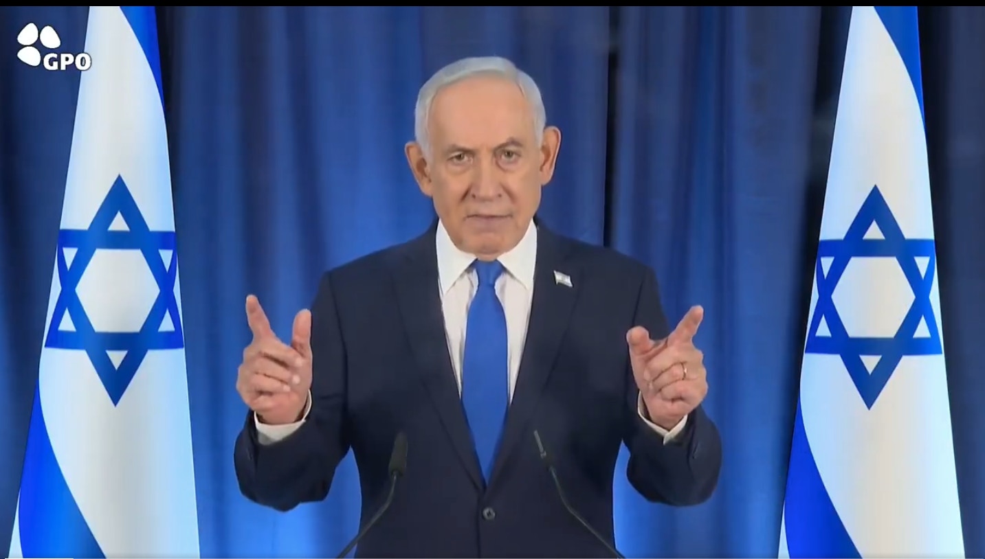 圖為2026年3月13日，以色列總理內塔尼亞胡（Benjamin Netanyahu ）在社交平台發布短片，當中有畫面顯示他似乎有6隻手指，被網友懷疑講話影片透過AI偽造。（X@netanyahu截圖）
