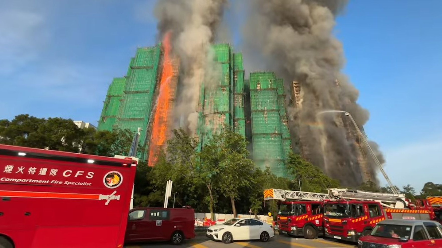 宏福苑聽證會|後樓梯窗戶改為可燃生口 房屋局獨立審查組無巡查 宏福苑聽證會|後樓梯窗戶改為可燃生口 房屋局獨立審查組無巡查