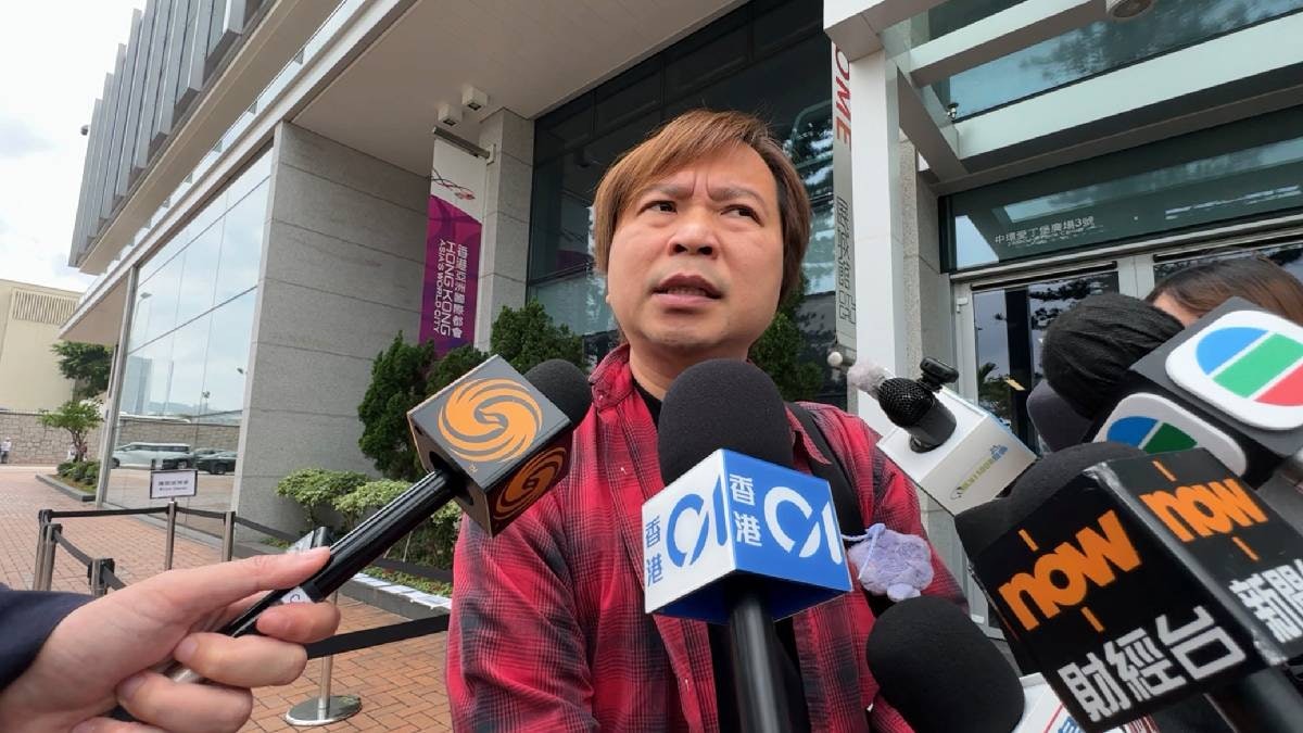宏福苑|政府代表指通風報信說法偏離事實 居民問可否突擊檢查 宏福苑|政府代表指通風報信說法偏離事實 居民問可否突擊檢查