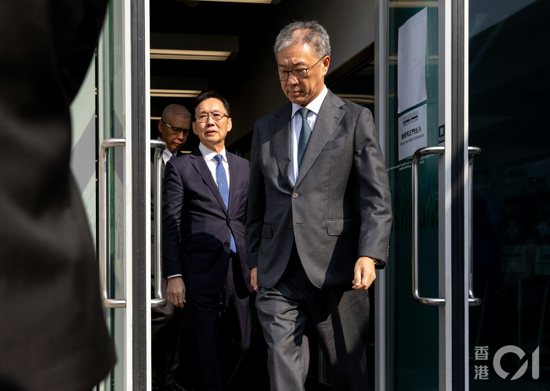 大埔宏福苑火災獨立委員會3月24日舉行首輪第三場聽證會。圖右一為委員會主席陸啟康。(夏家朗攝) 大埔宏福苑火災獨立委員會3月24日舉行首輪第三場聽證會。圖右一為委員會主席陸啟康。(夏家朗攝)